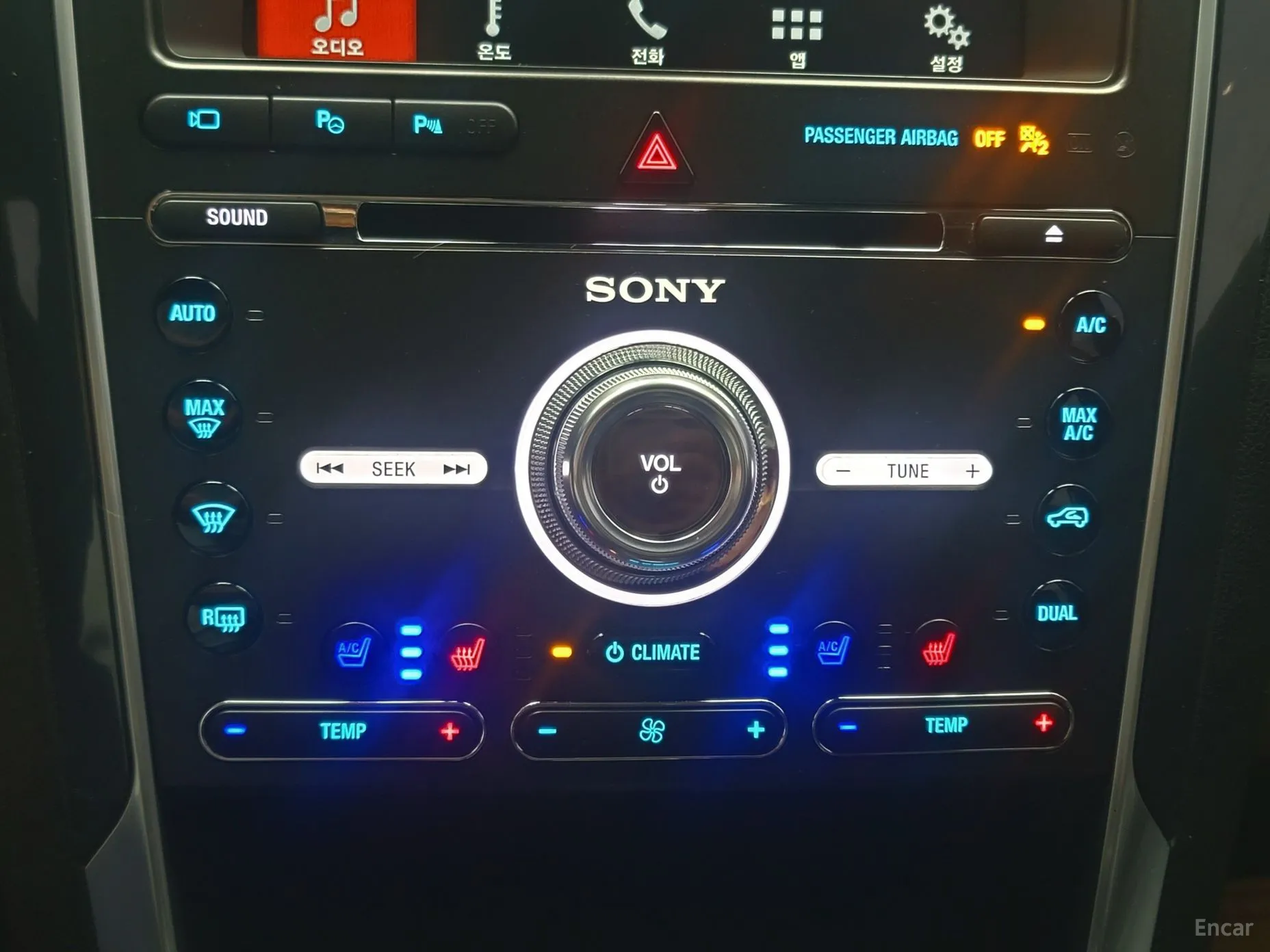Ford Explorer превью 14