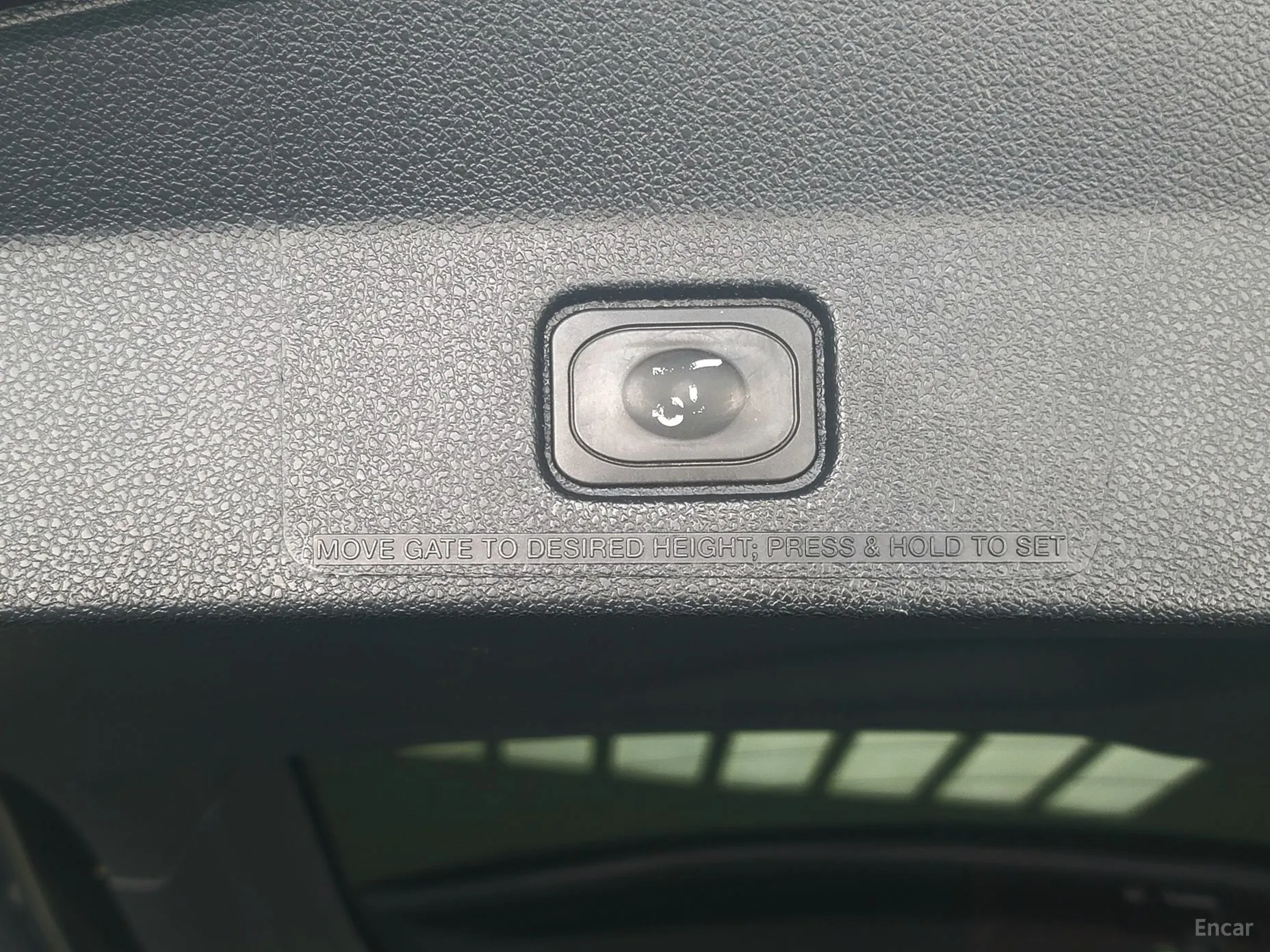 Ford Explorer превью 16