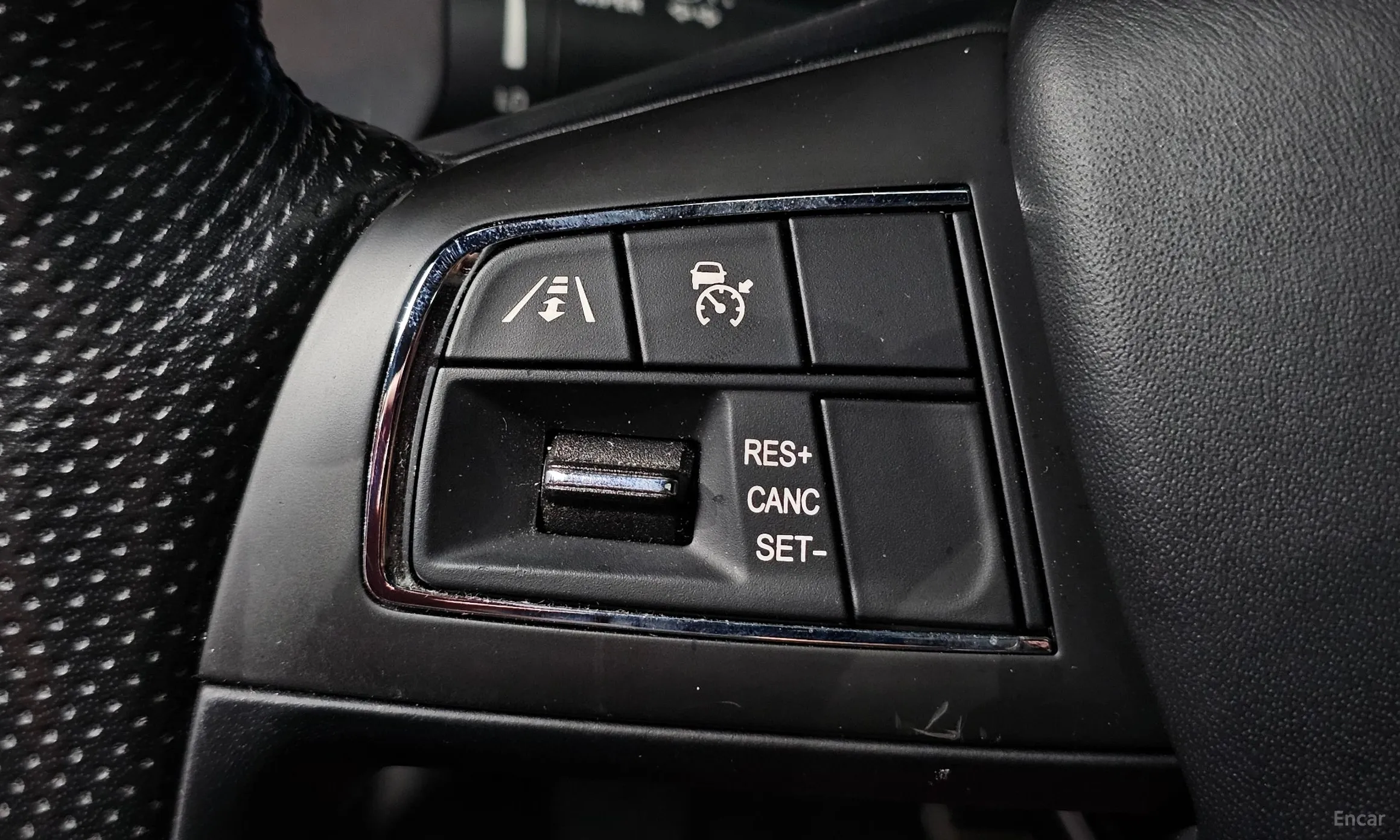 Maserati Quattroporte превью 17