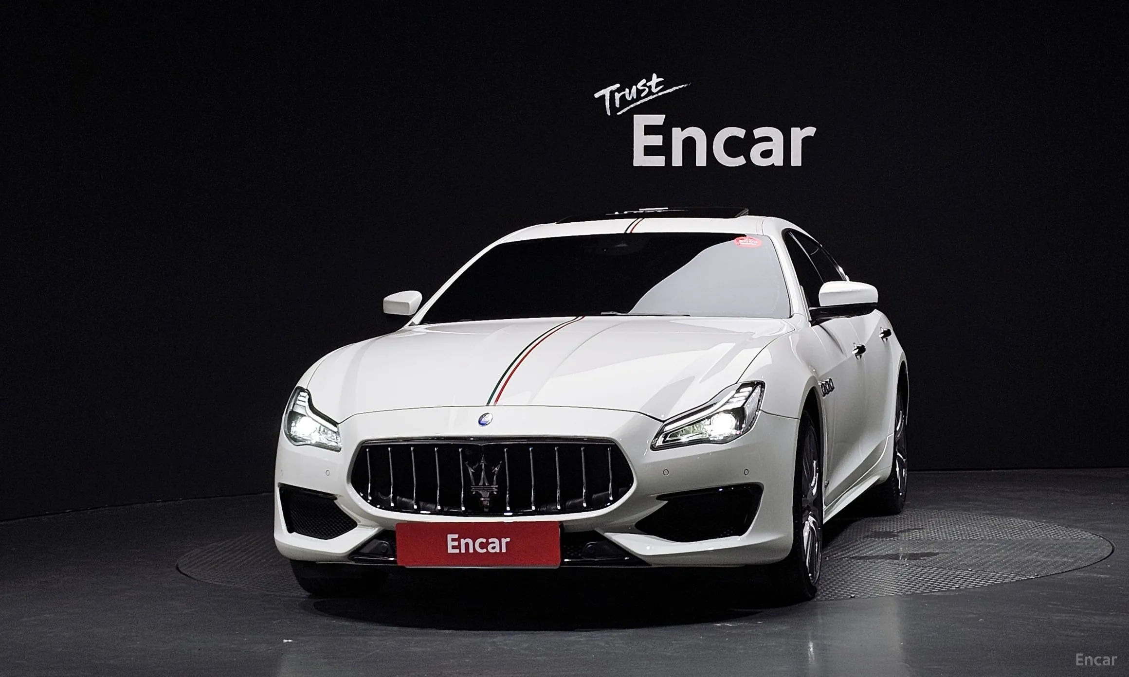Maserati Quattroporte превью 3