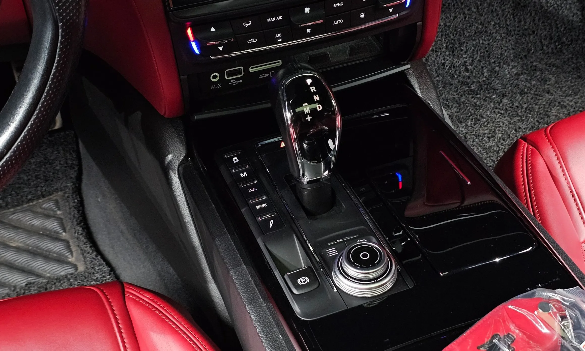 Maserati Quattroporte превью 9