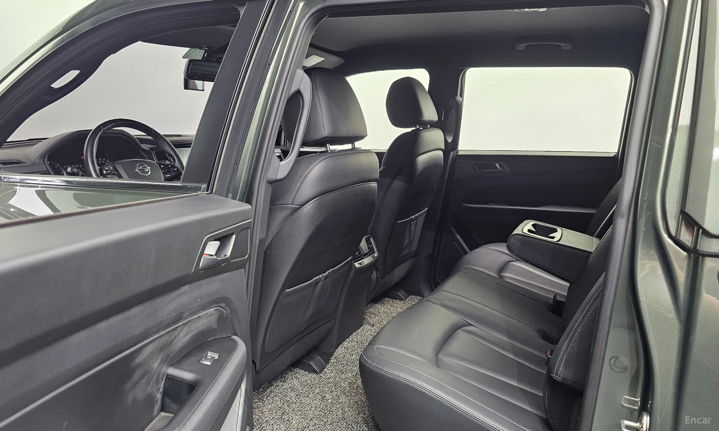 KG Mobility (SsangYong) Rexton Sports превью 11