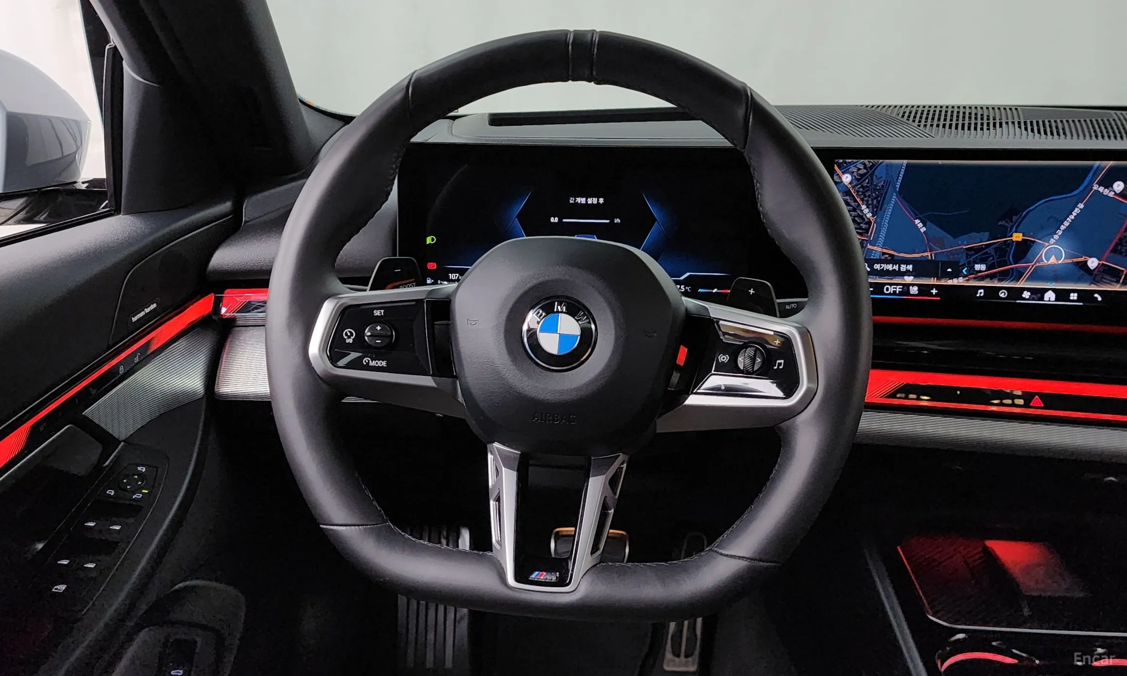 BMW 5 Series (G60) превью 13