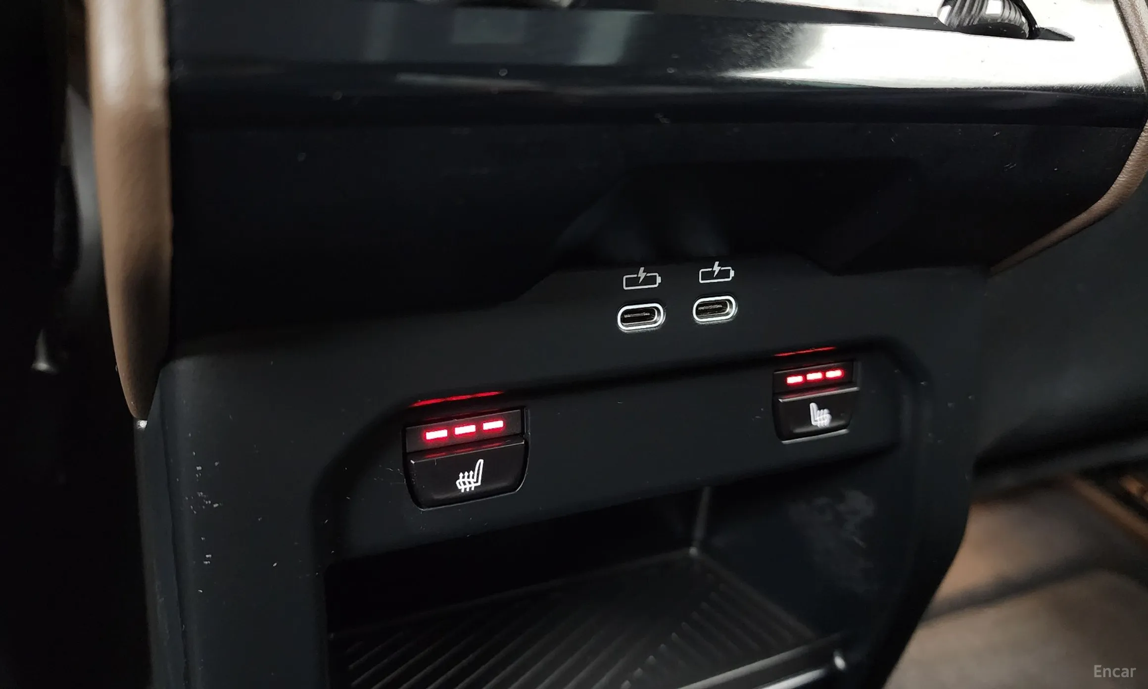 BMW 5 Series (G60) превью 19