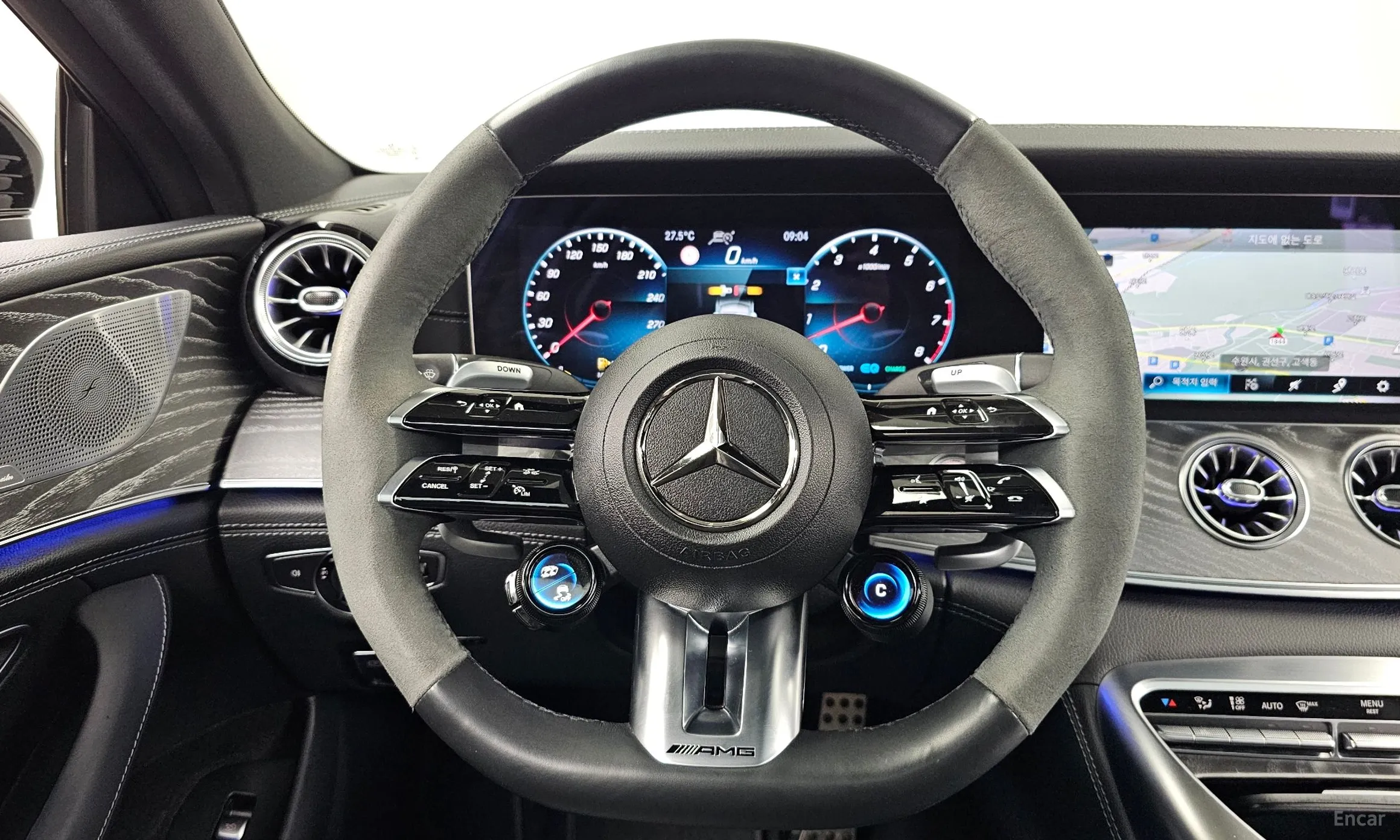 Mercedes Benz AMG GT превью 13