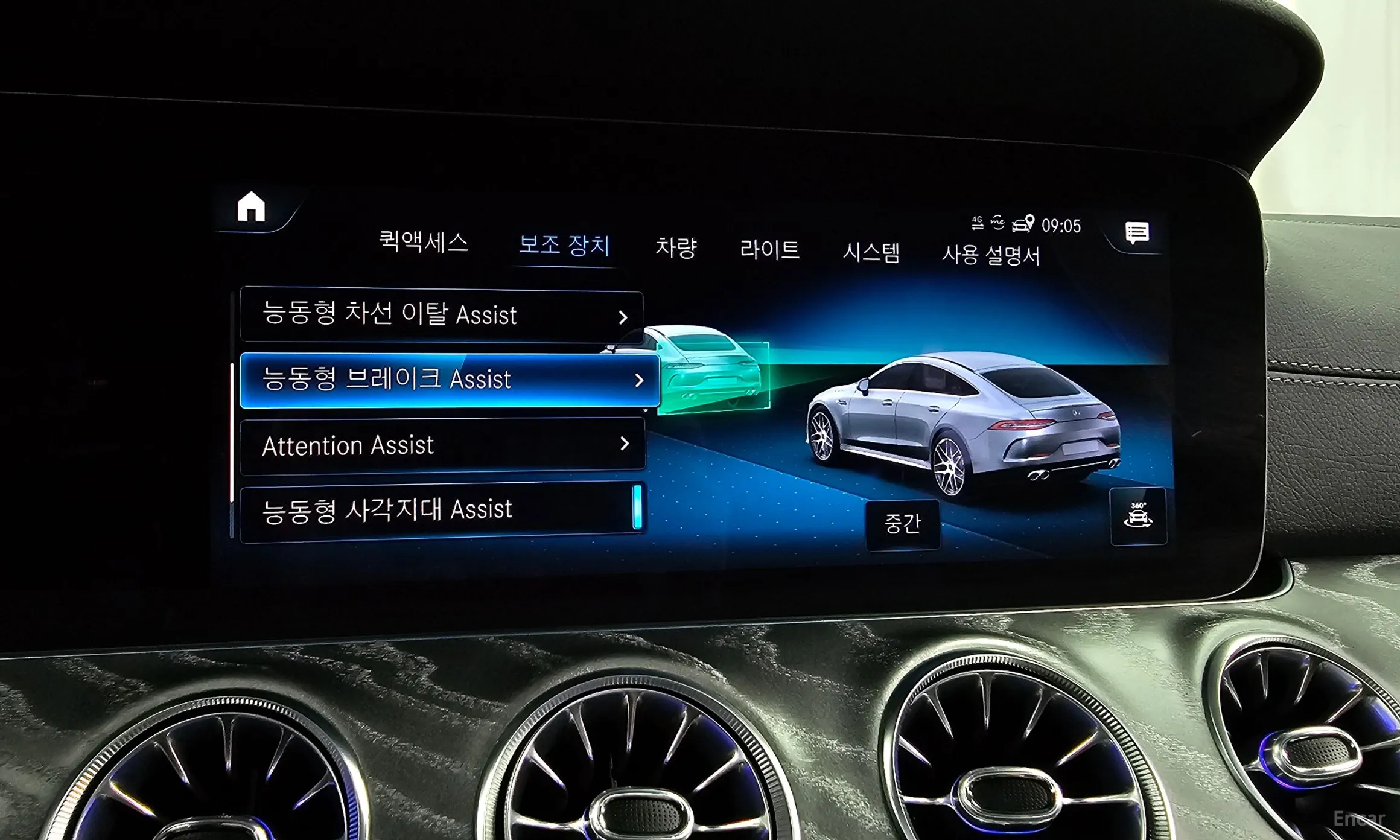 Mercedes Benz AMG GT превью 16