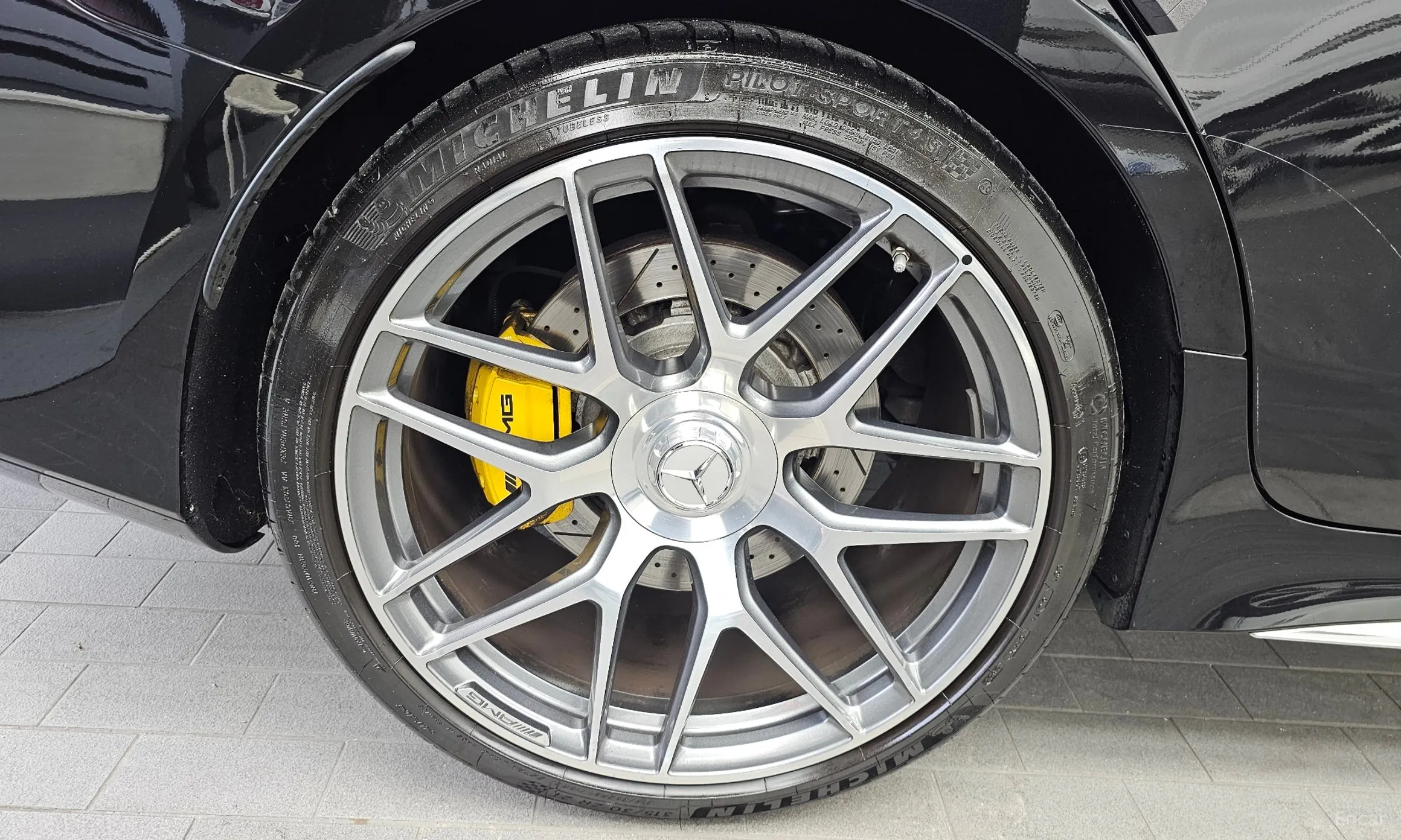 Mercedes Benz AMG GT превью 5