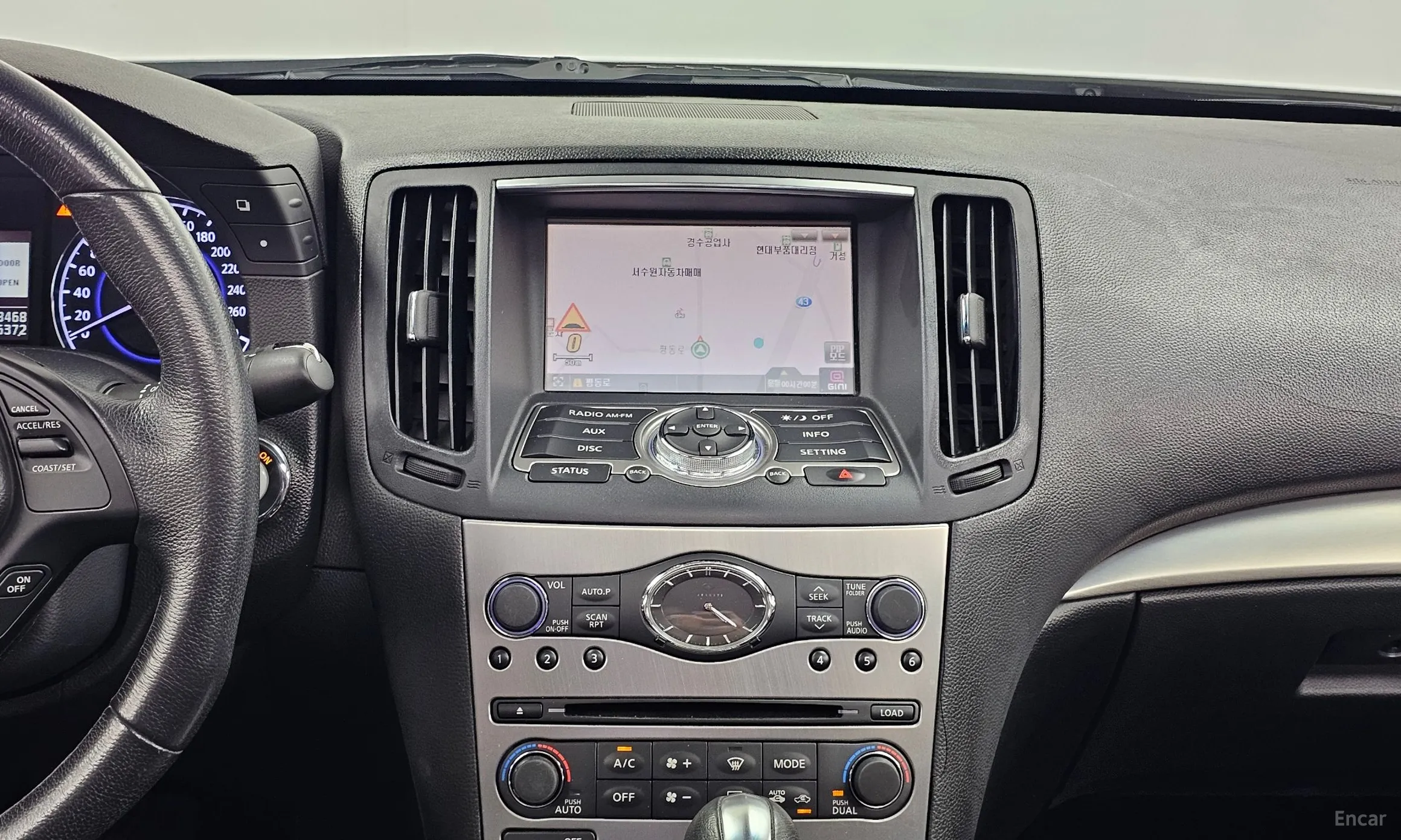 Infiniti G25 превью 12