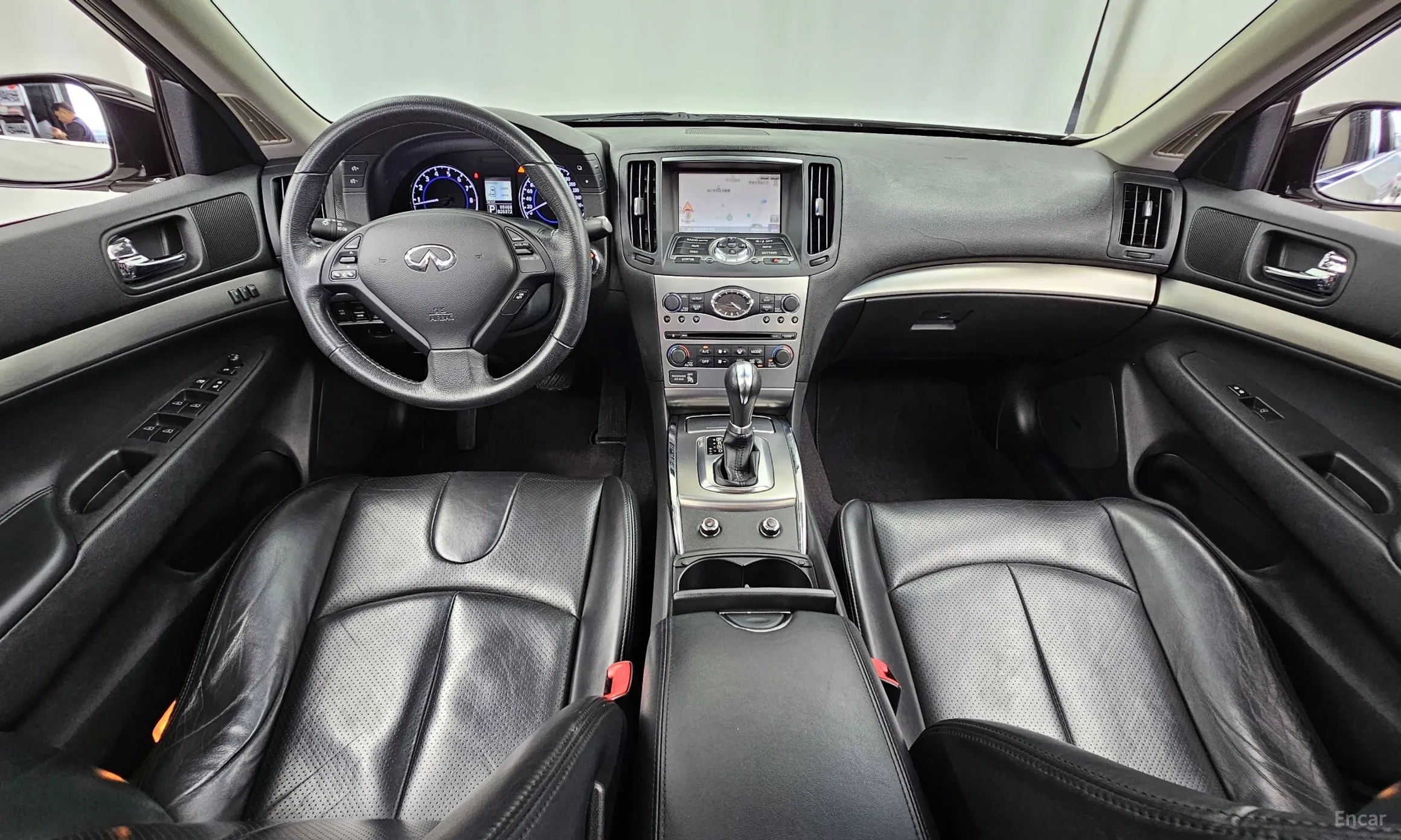 Infiniti G25 превью 7