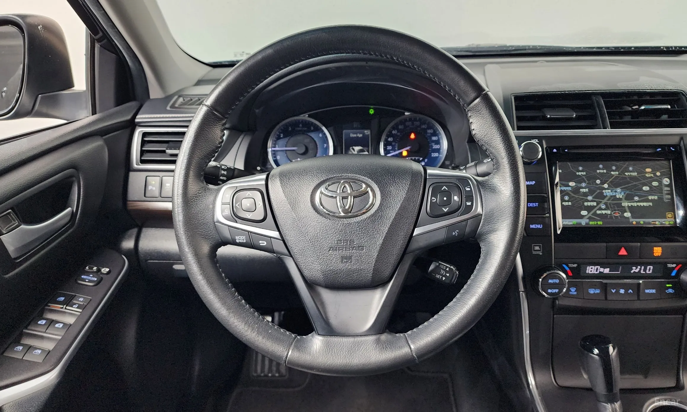 Toyota New Camry превью 13