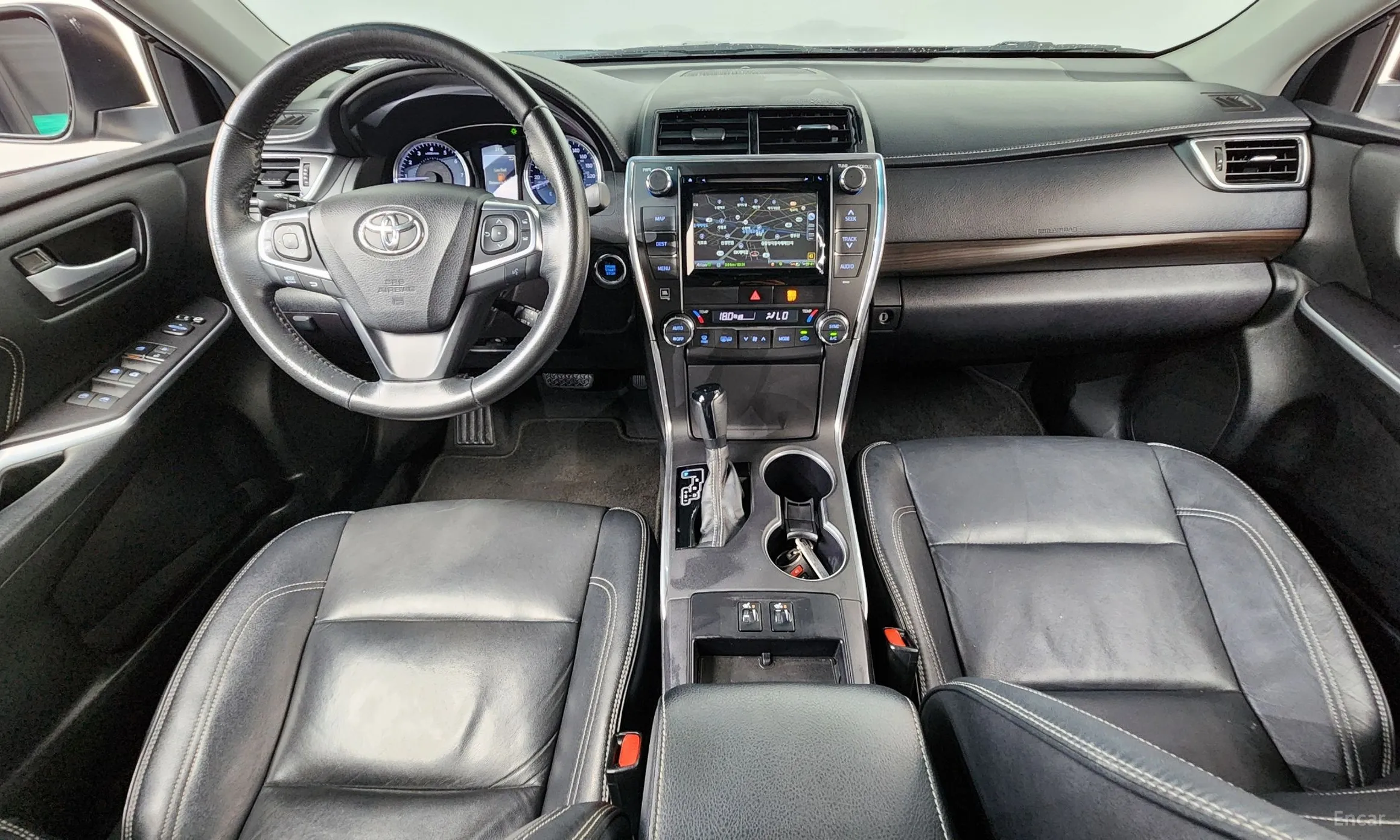 Toyota New Camry превью 7
