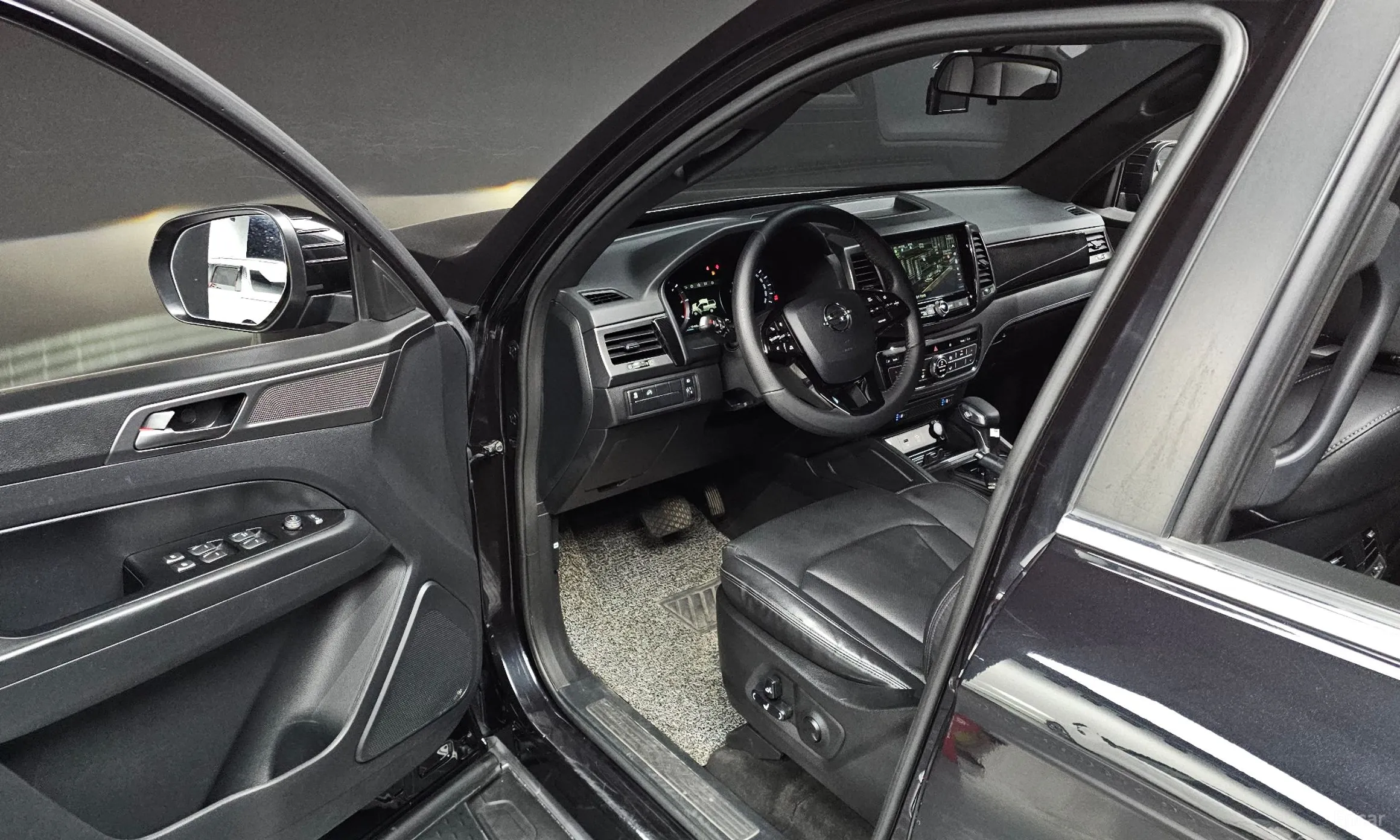 KG Mobility (SsangYong) Rexton Sports превью 10