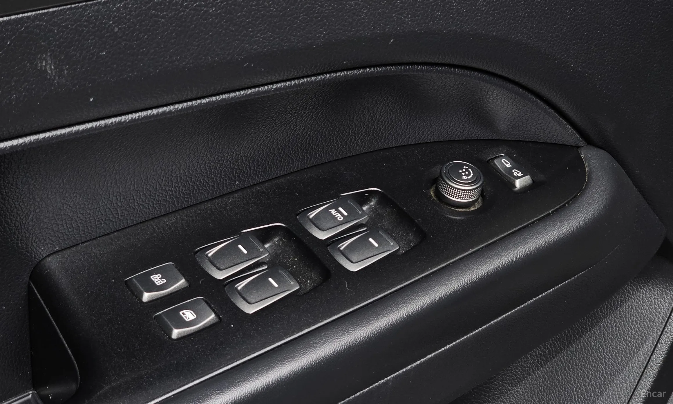 KG Mobility (SsangYong) Rexton Sports превью 20