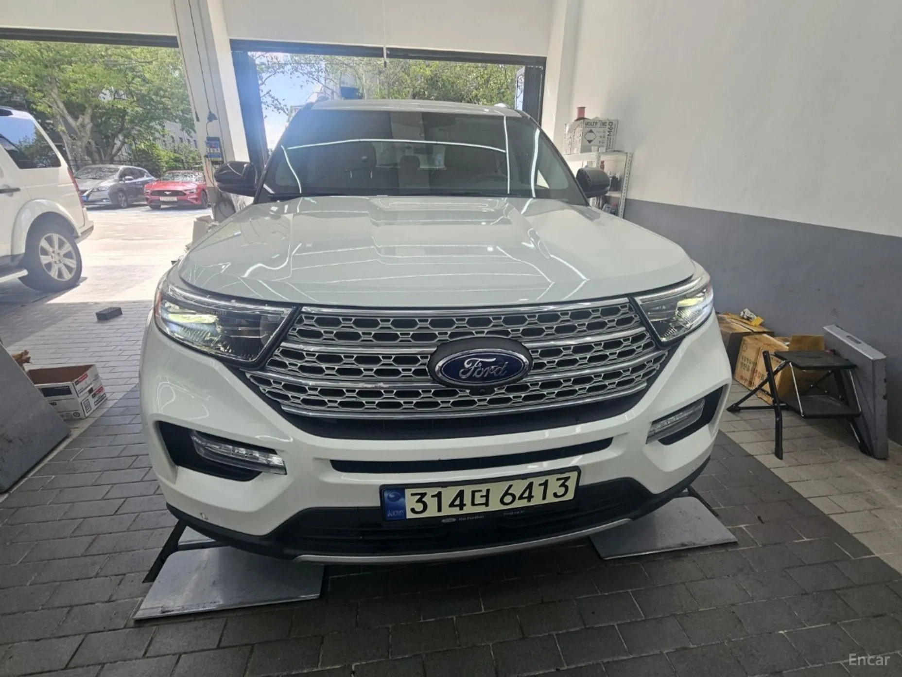 Explorer 6th Generation