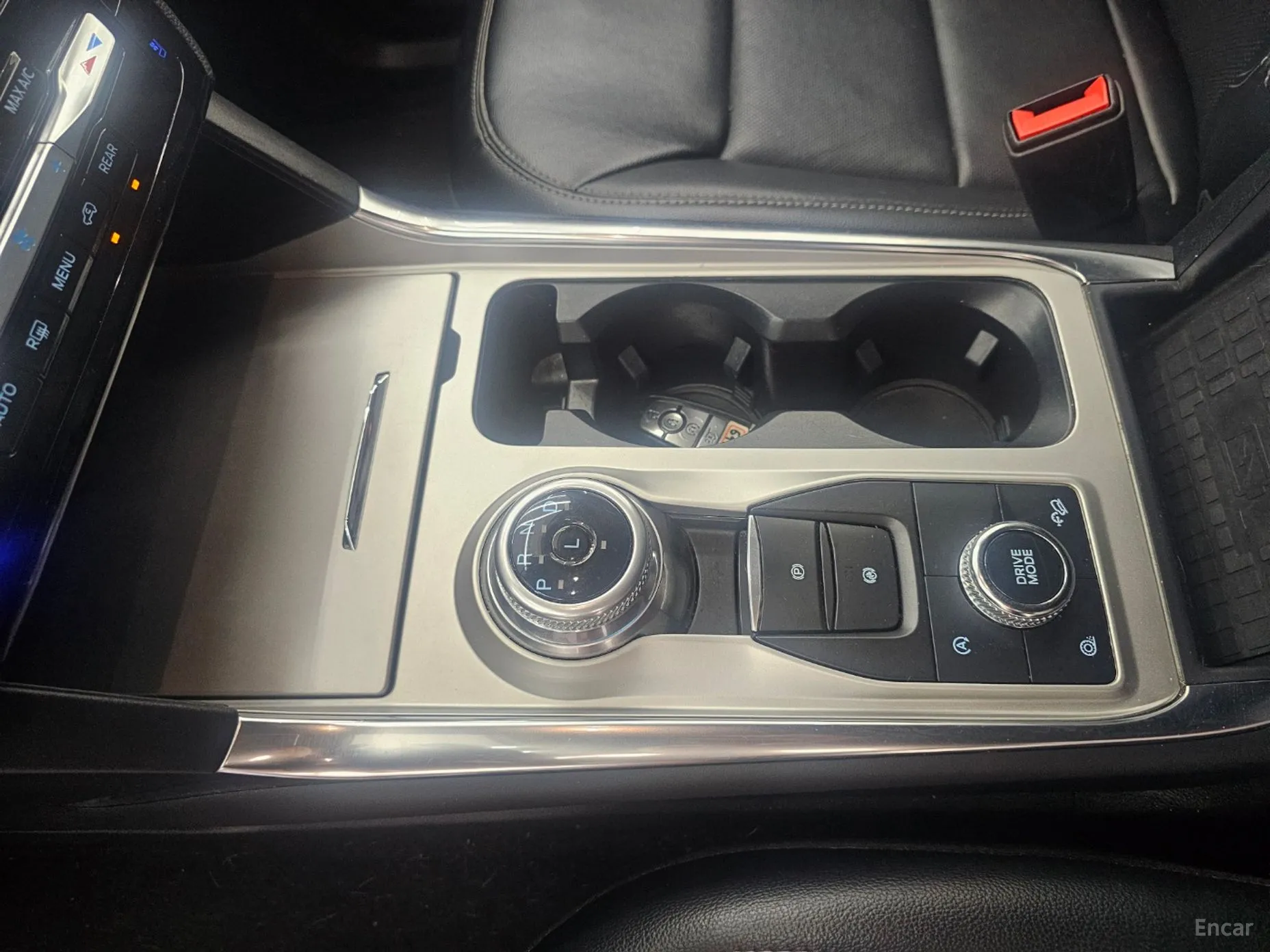 Ford Explorer 6th Generation превью 13