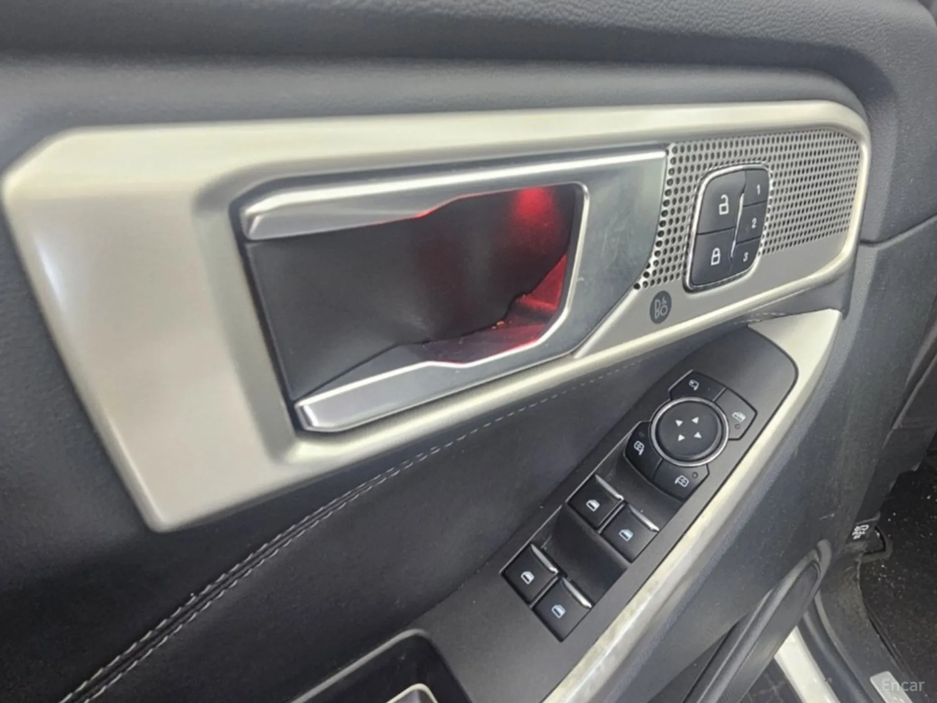 Ford Explorer 6th Generation превью 14