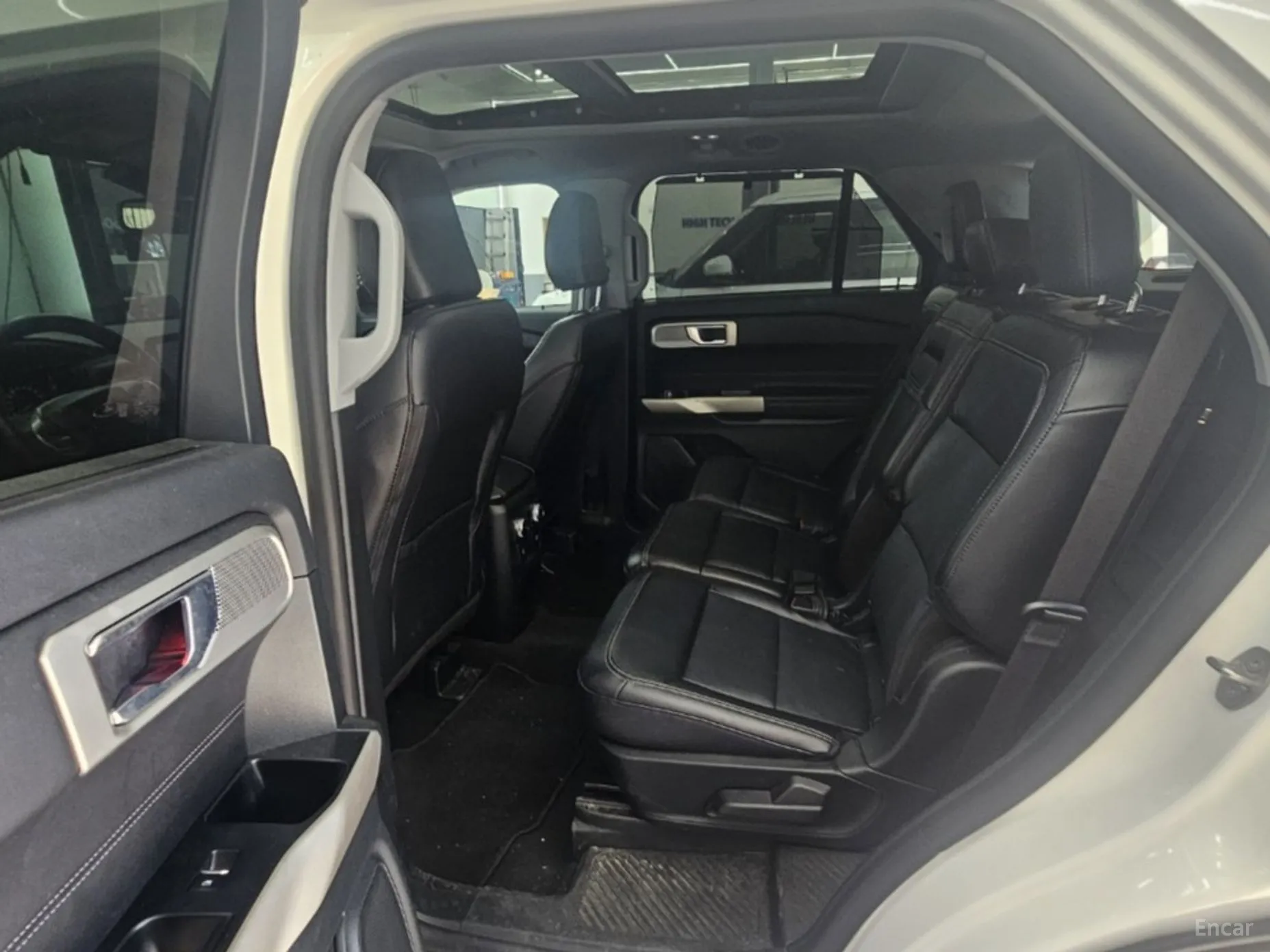 Ford Explorer 6th Generation превью 16