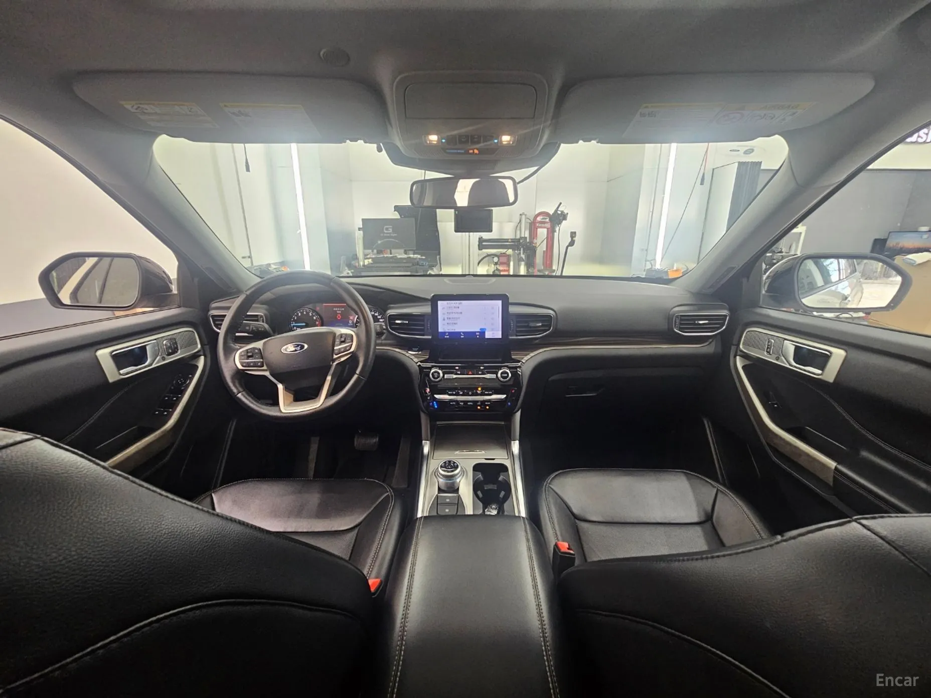 Ford Explorer 6th Generation превью 18