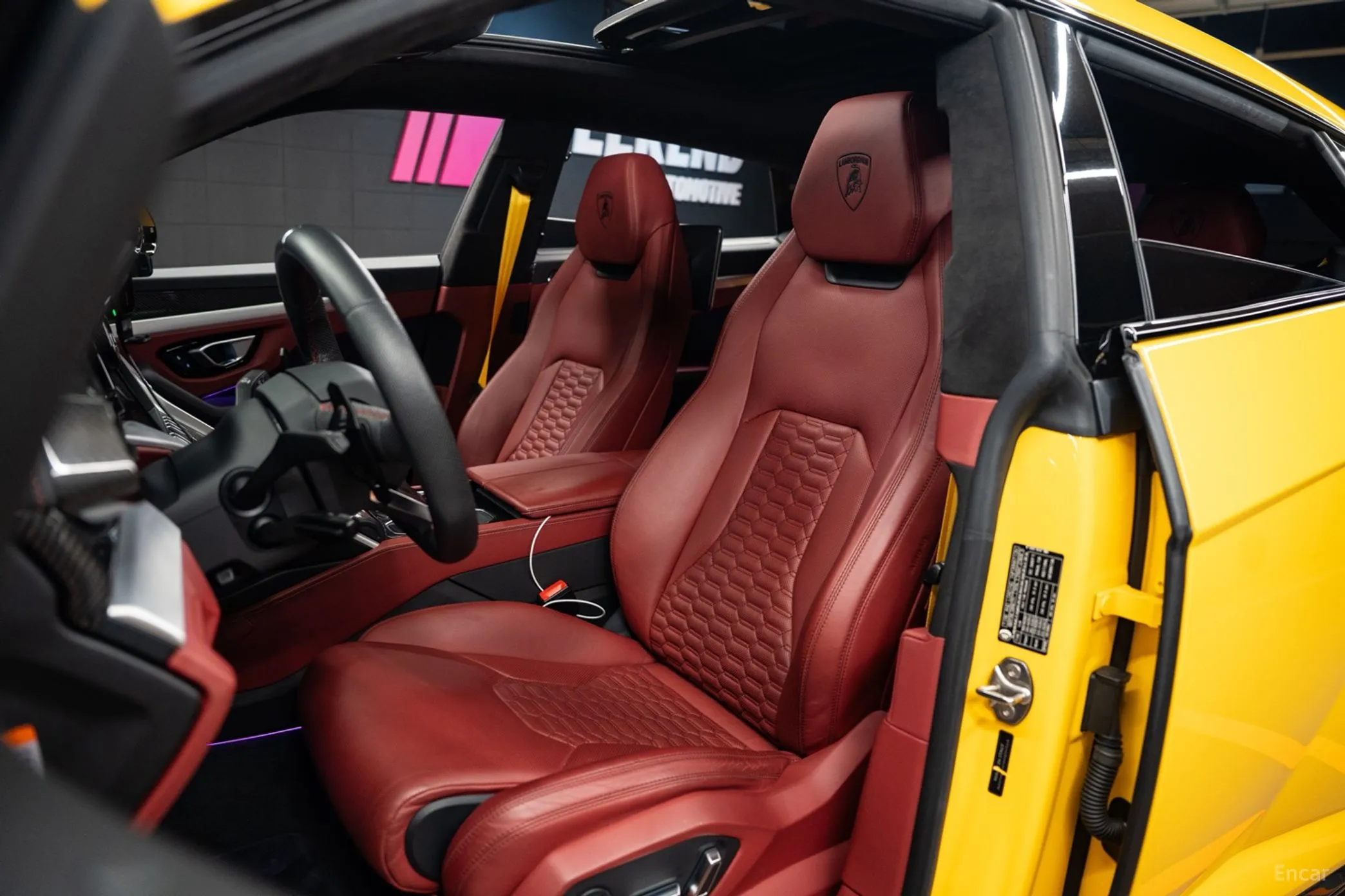 Lamborghini Urus превью 6