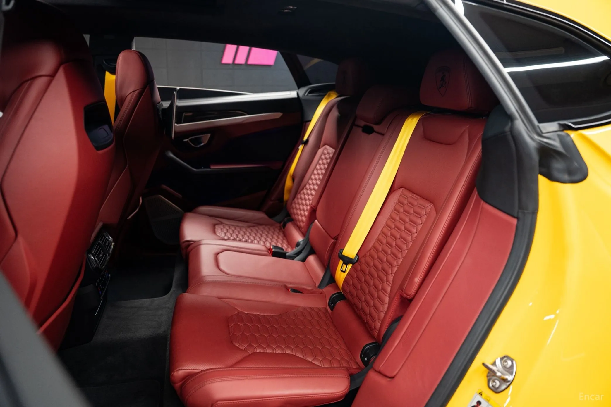 Lamborghini Urus превью 7