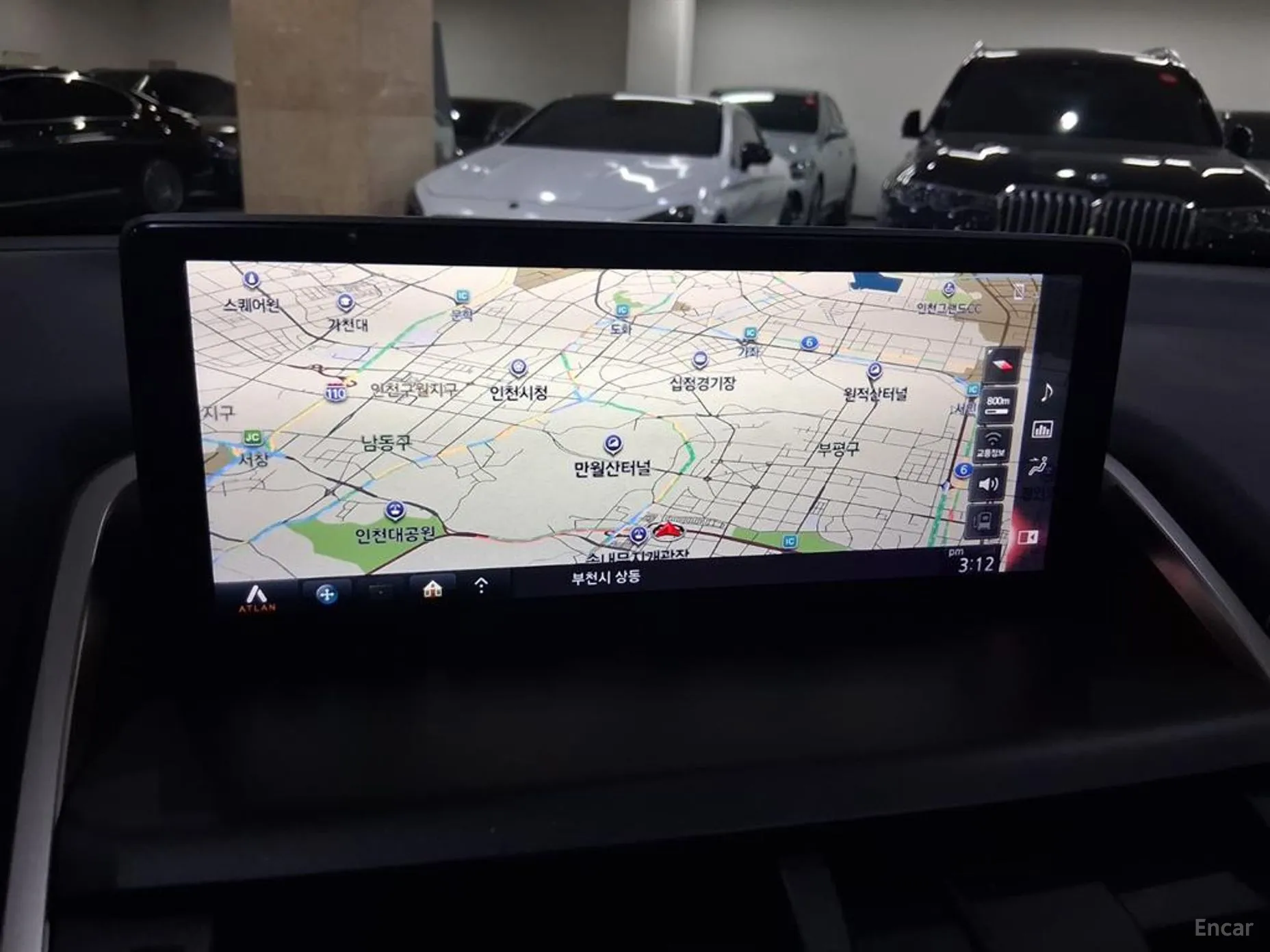 Lexus NX300h превью 14
