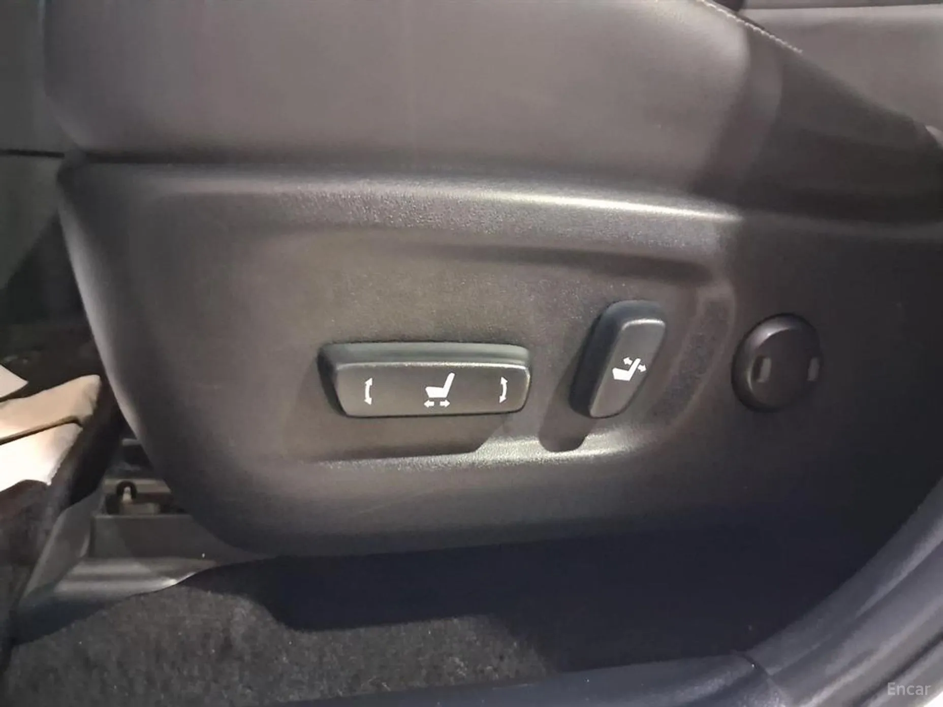 Lexus NX300h превью 9