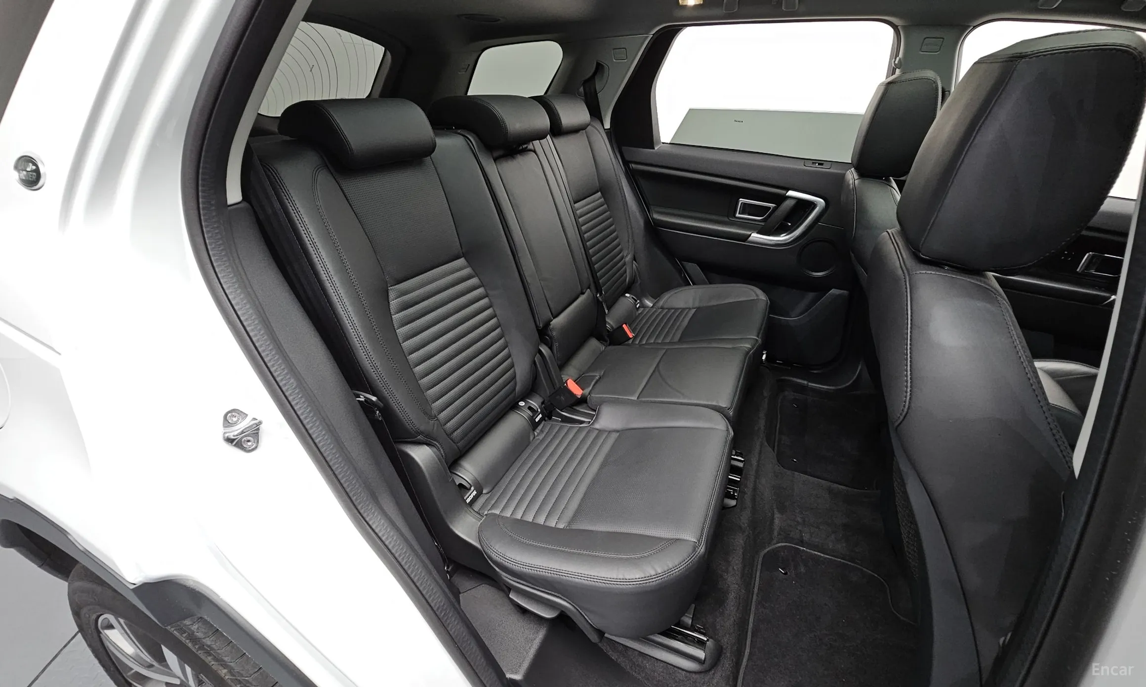 Land Rover Discovery Sports превью 11