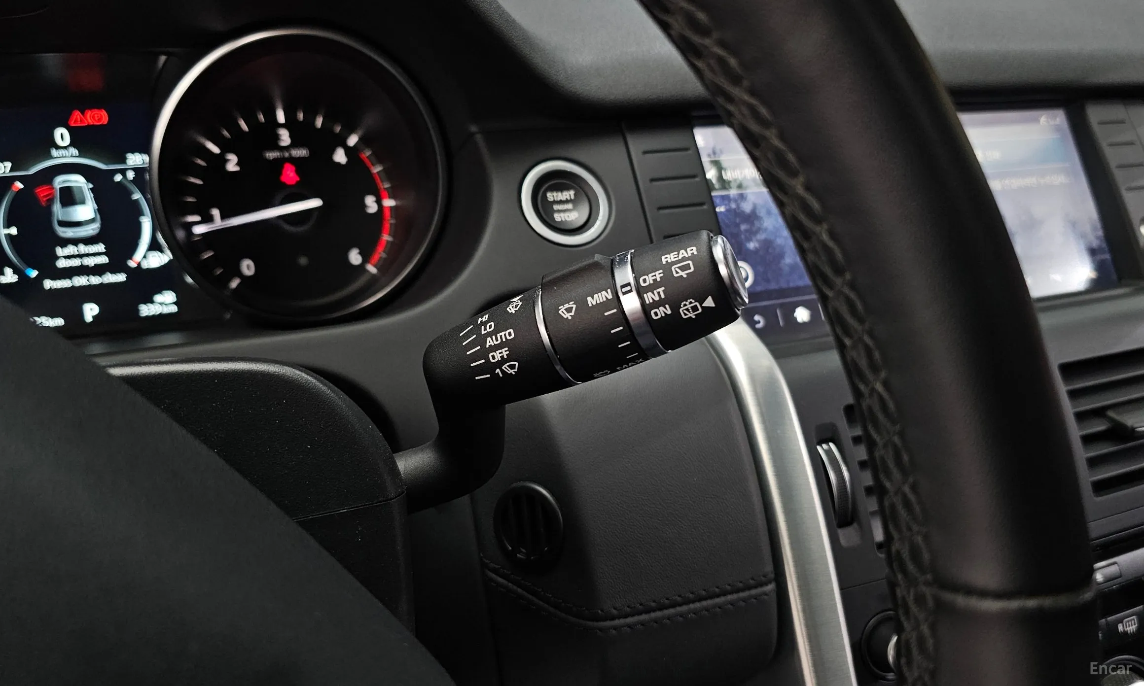 Land Rover Discovery Sports превью 18