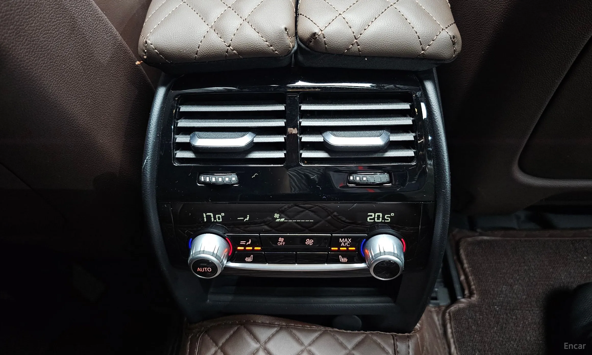BMW 5 Series (G30) превью 18