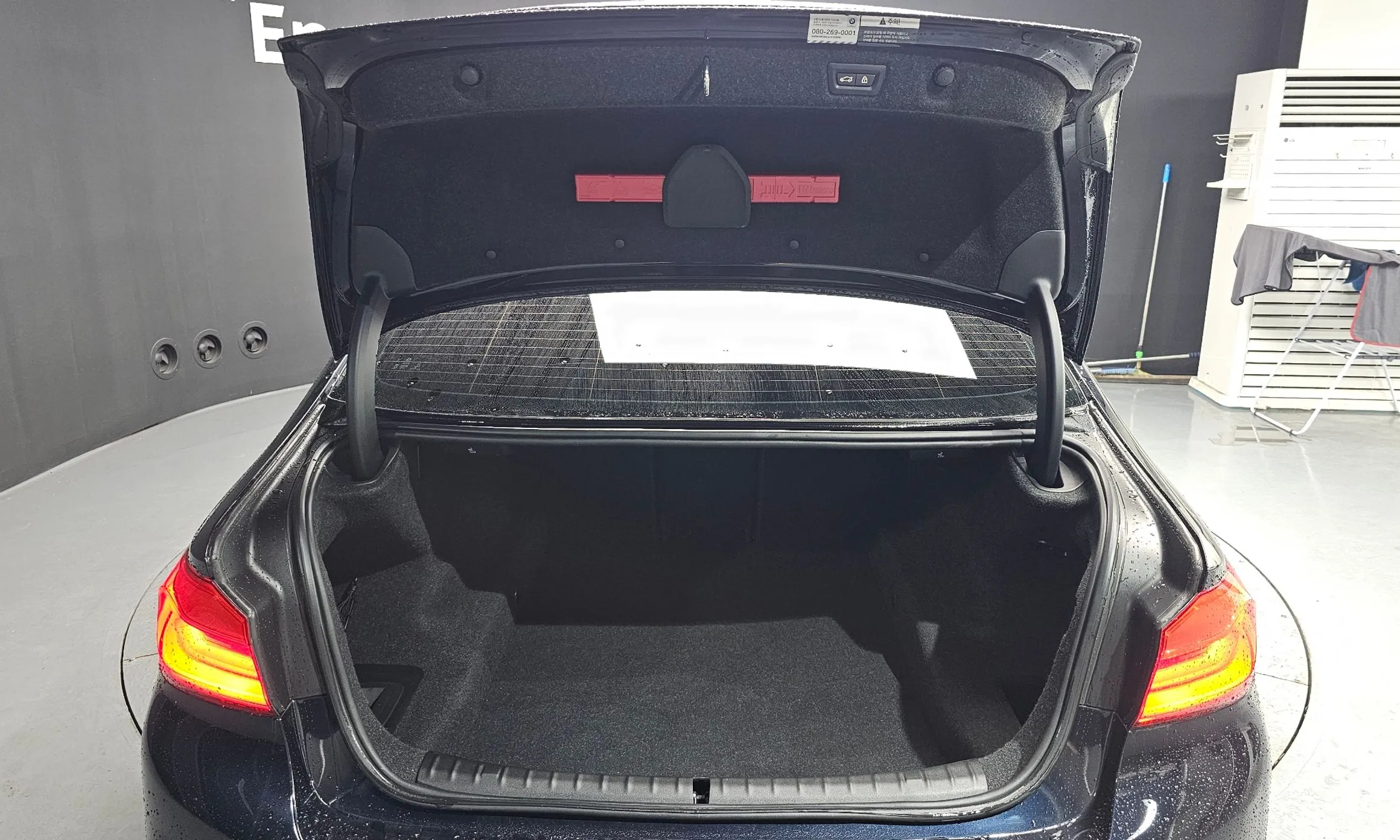 BMW 5 Series (G30) превью 20
