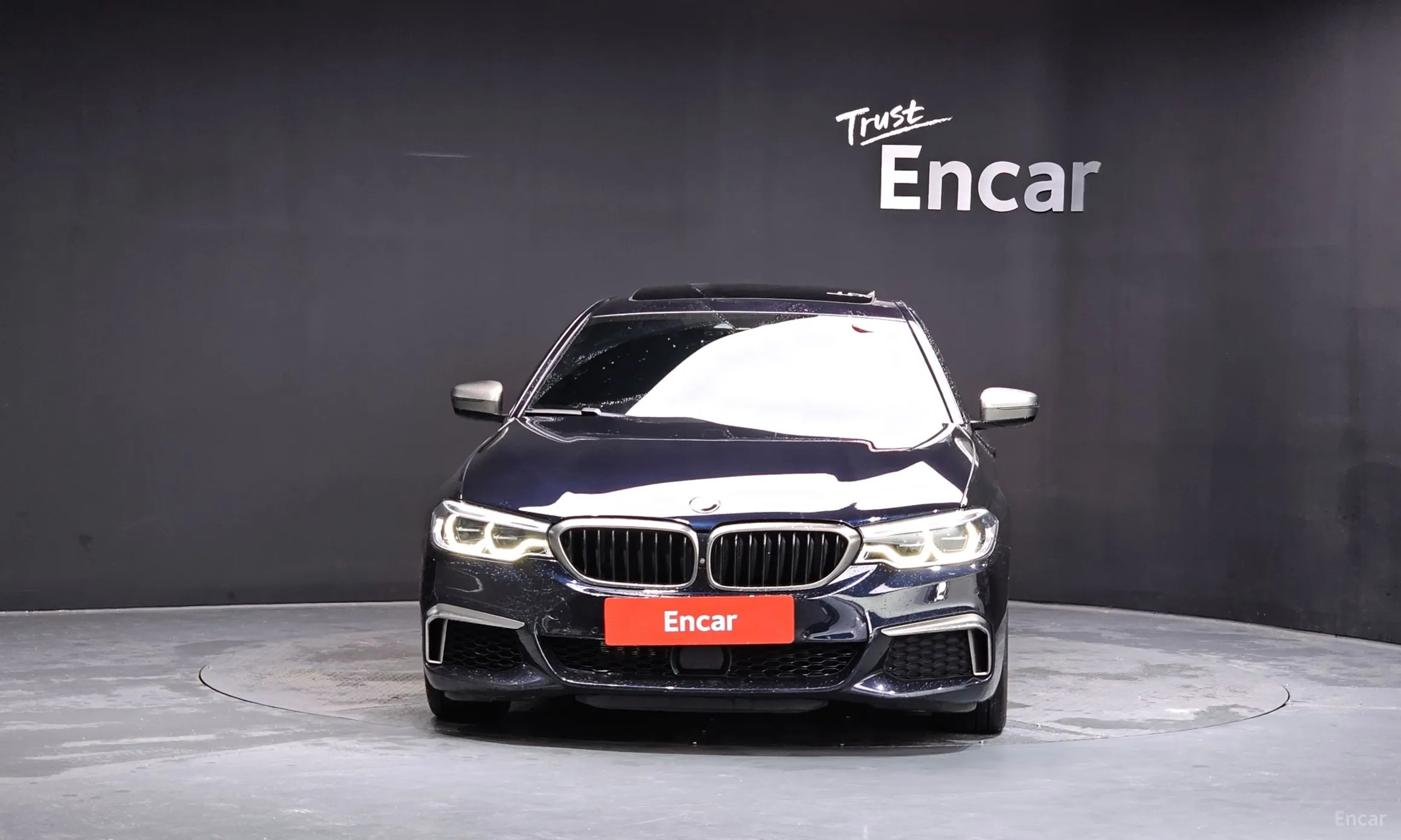 BMW 5 Series (G30) превью 3