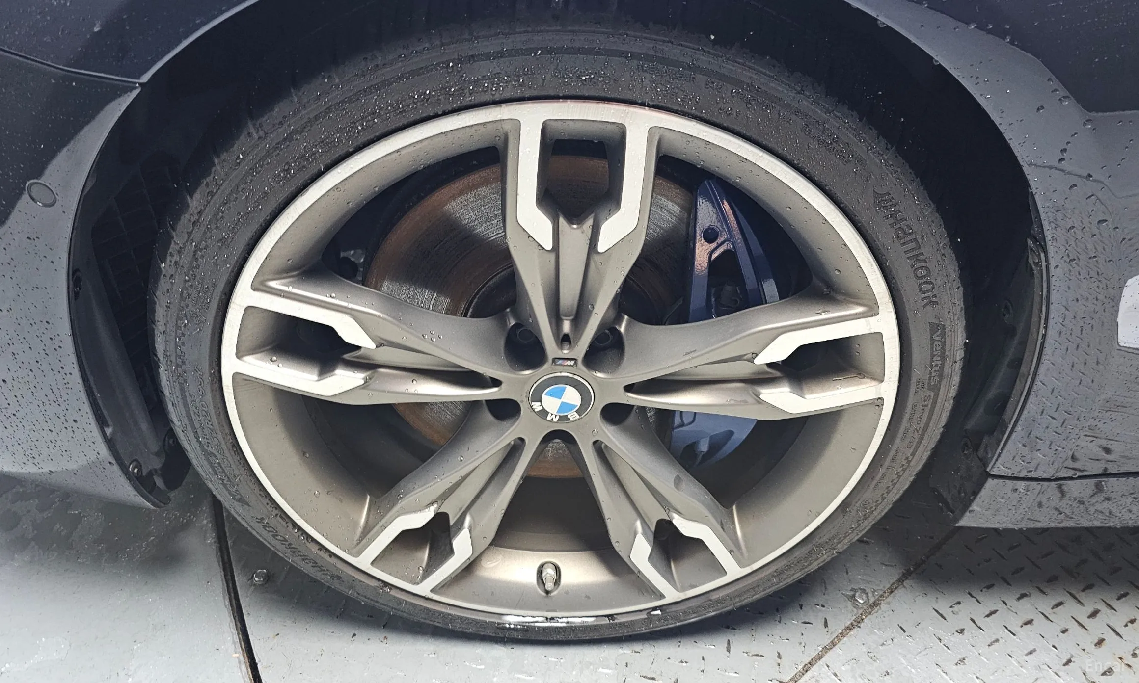 BMW 5 Series (G30) превью 5