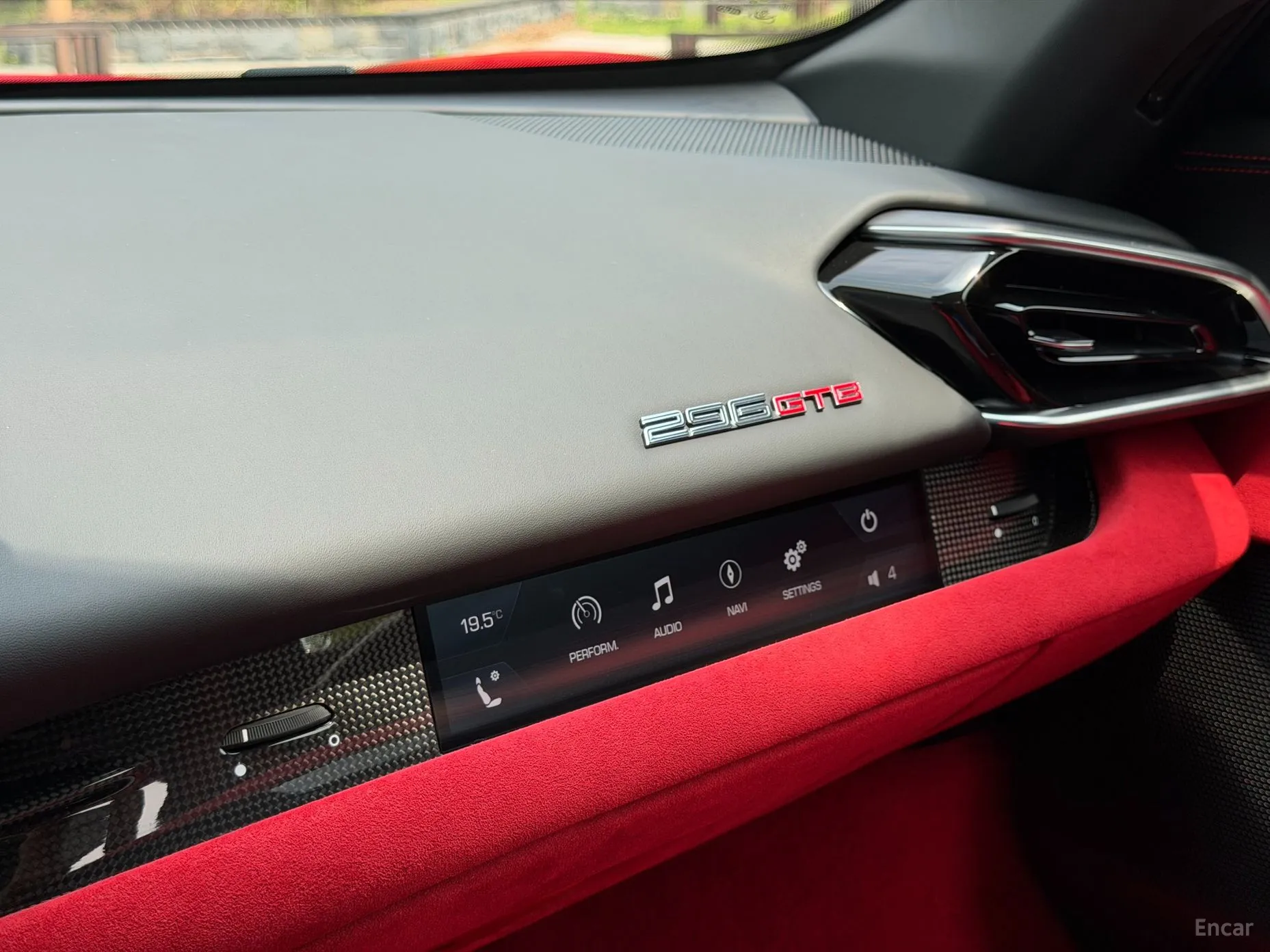 Ferrari 296 GTB превью 14