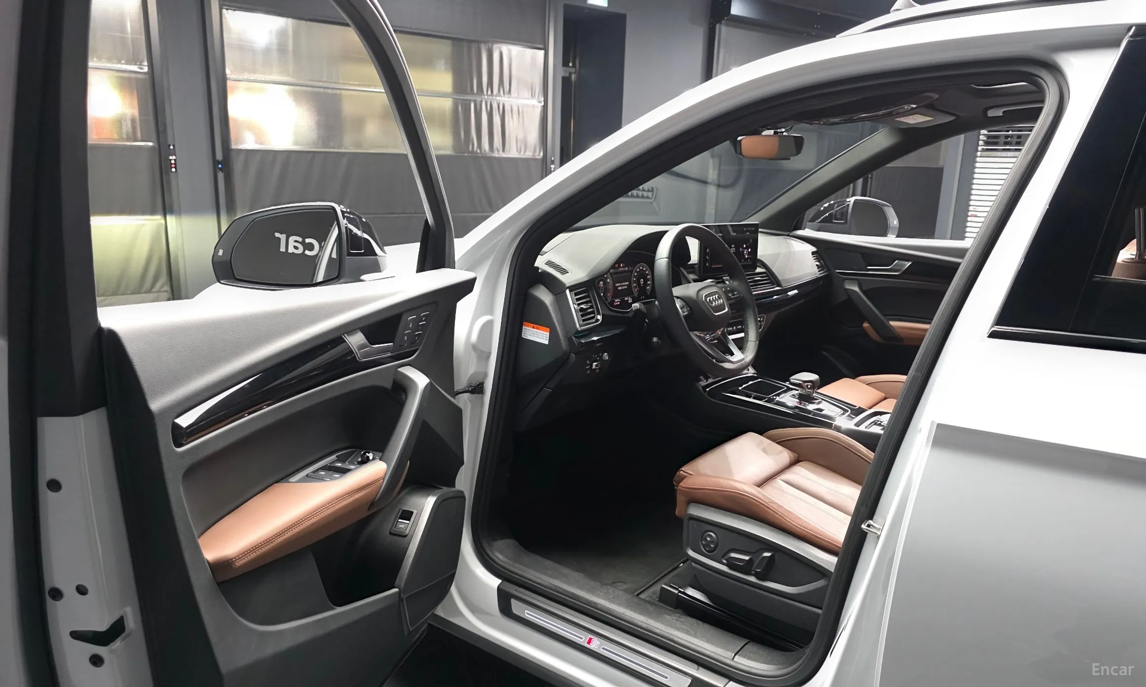 Audi Q5 (FY) превью 10