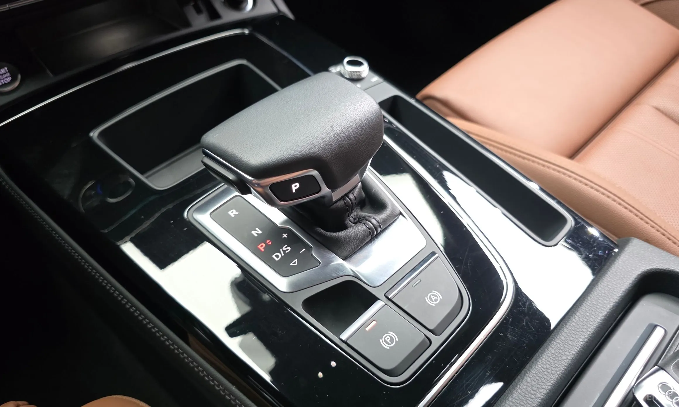 Audi Q5 (FY) превью 9
