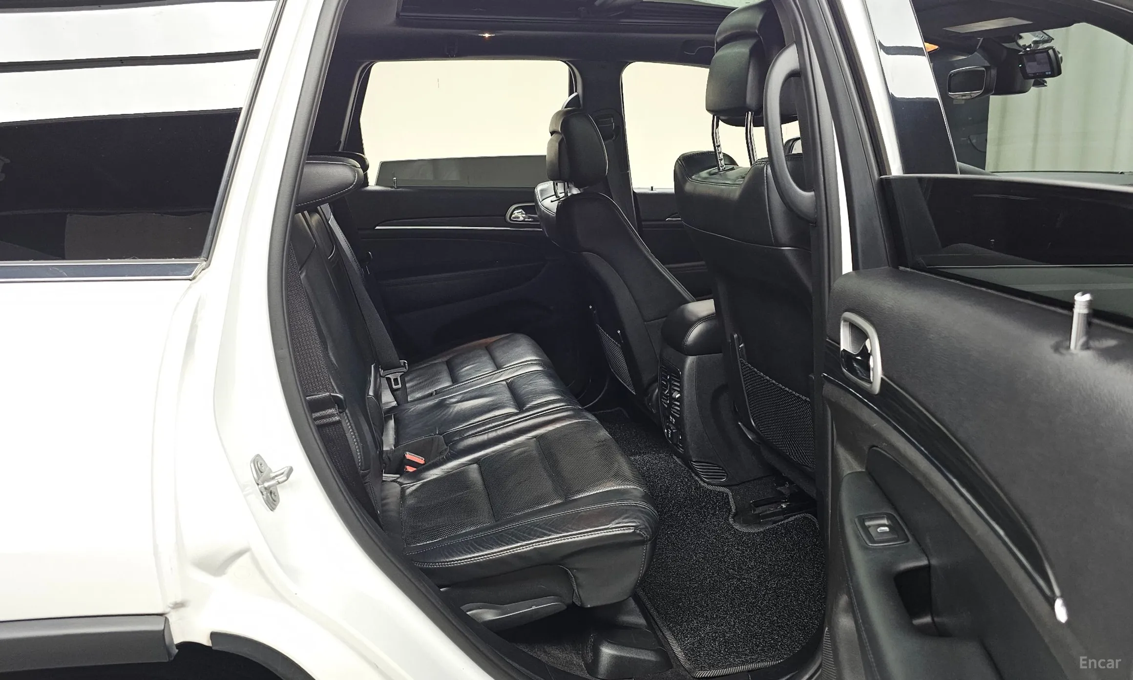 Jeep Grand Cherokee превью 12