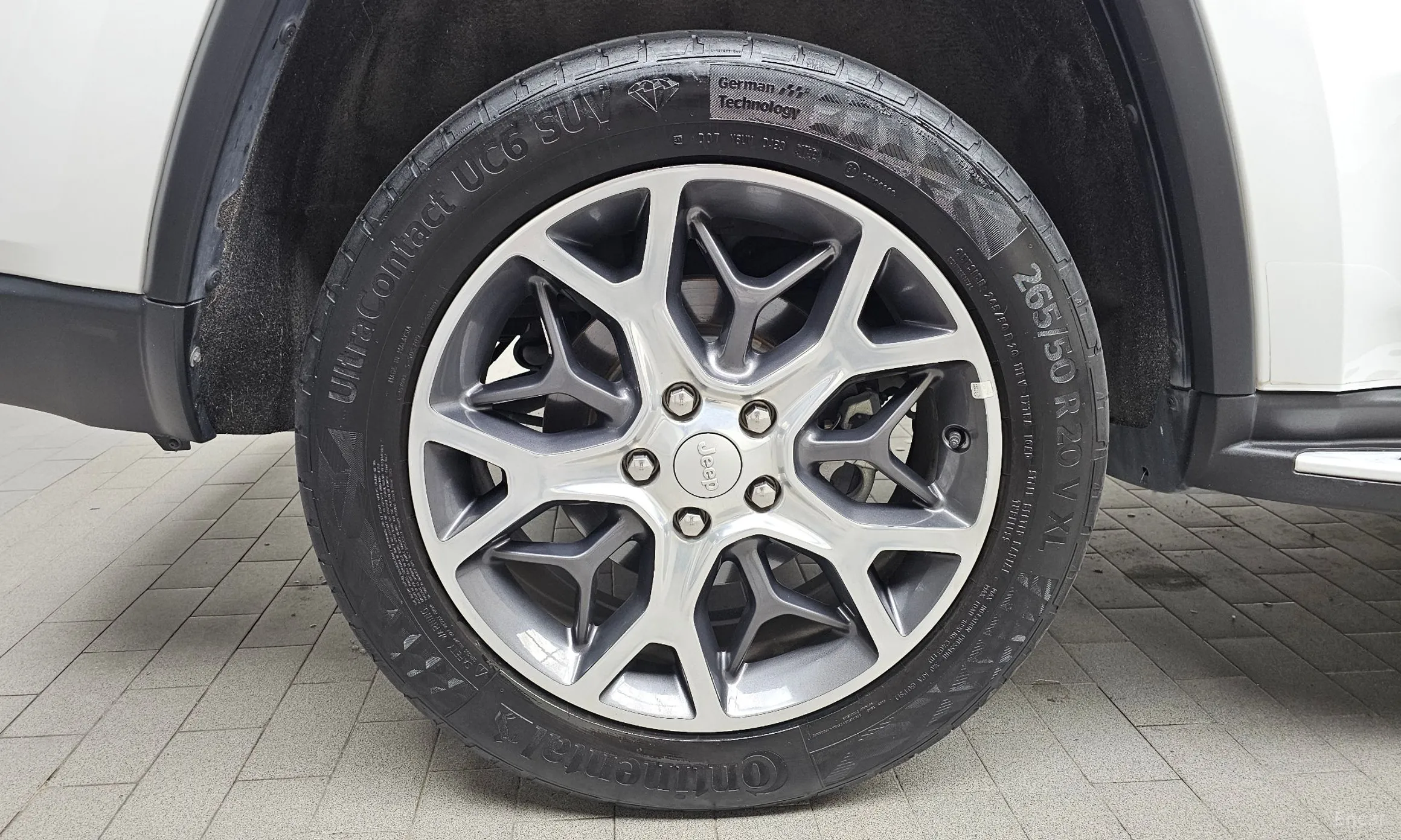 Jeep Grand Cherokee превью 5