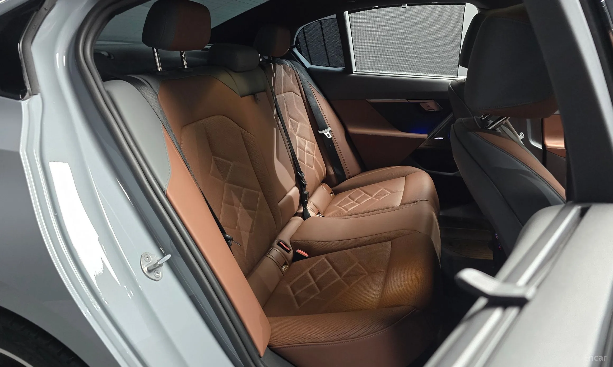 BMW 5 Series (G60) превью 11