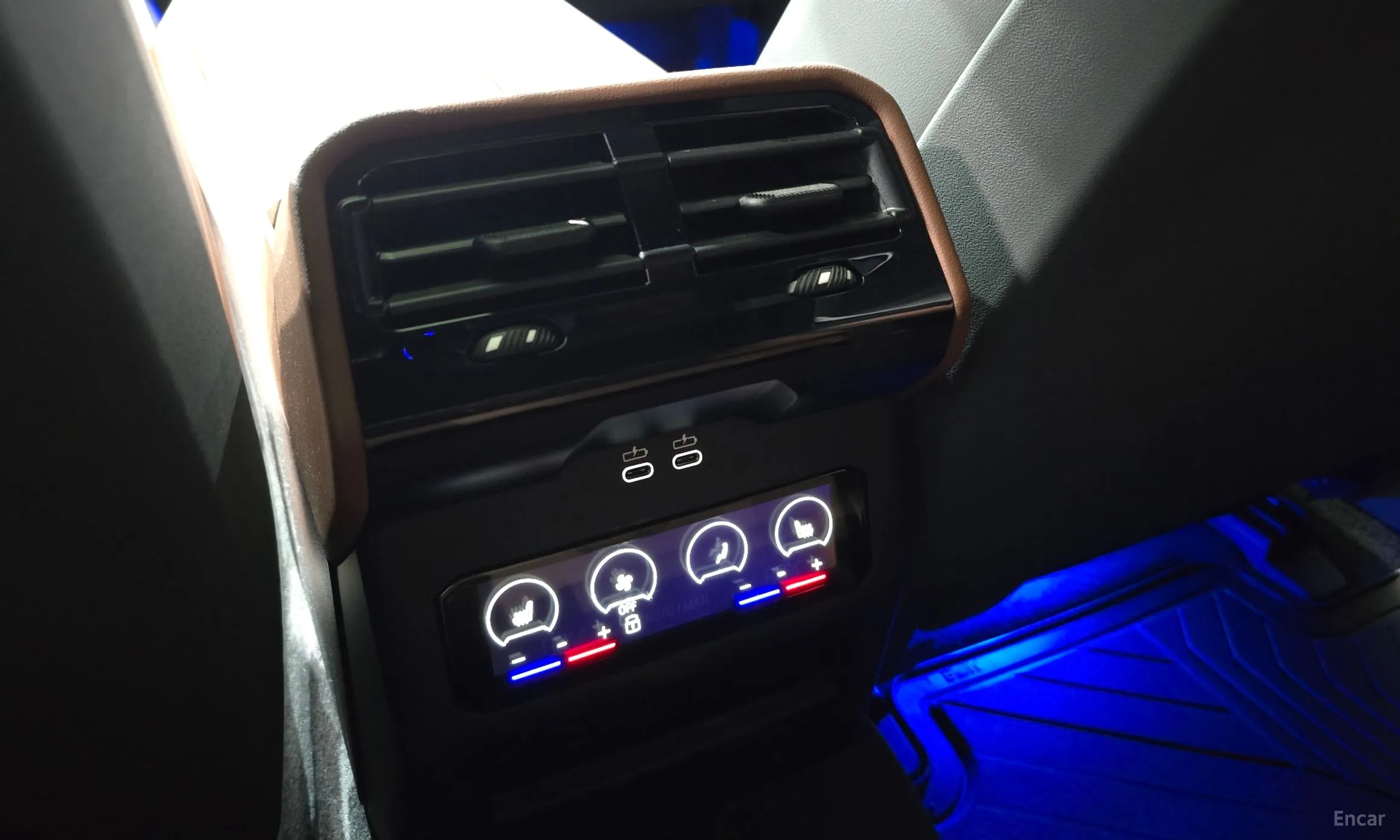 BMW 5 Series (G60) превью 20
