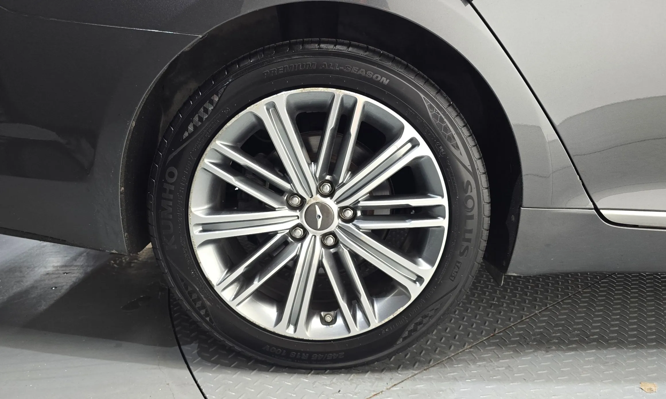 Genesis G80 превью 5
