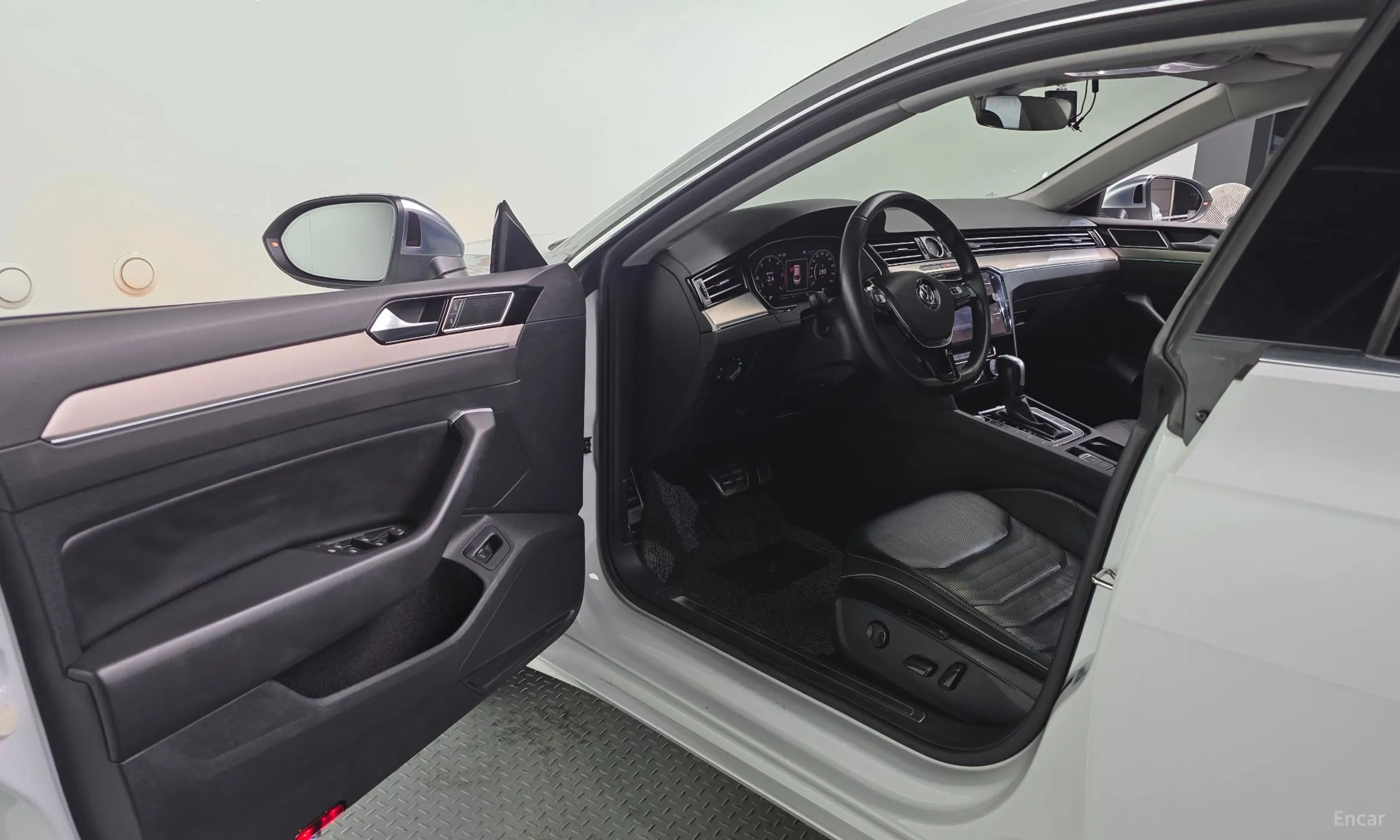 Volkswagen Ateon превью 10