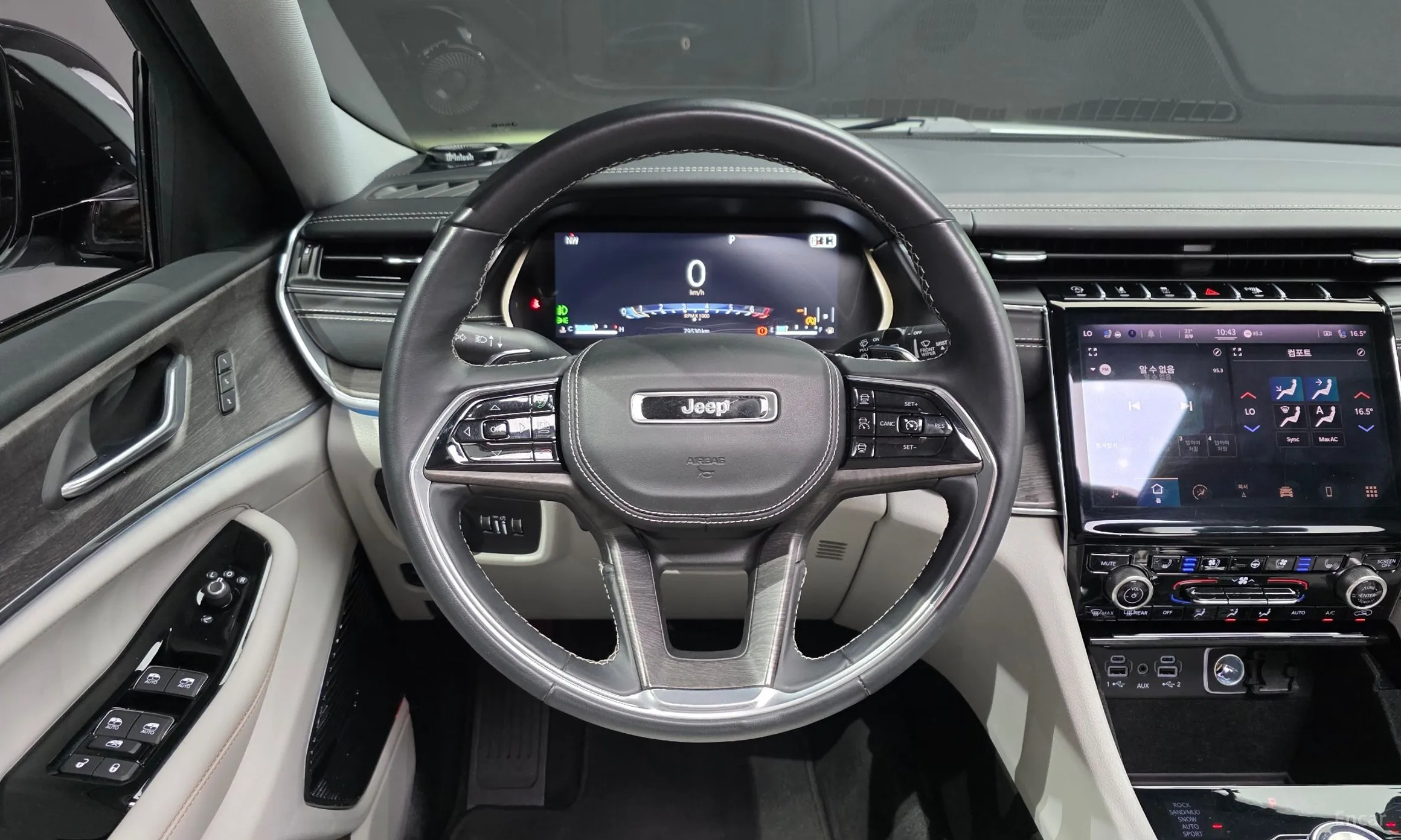 Jeep Grand Cherokee (WL) превью 13