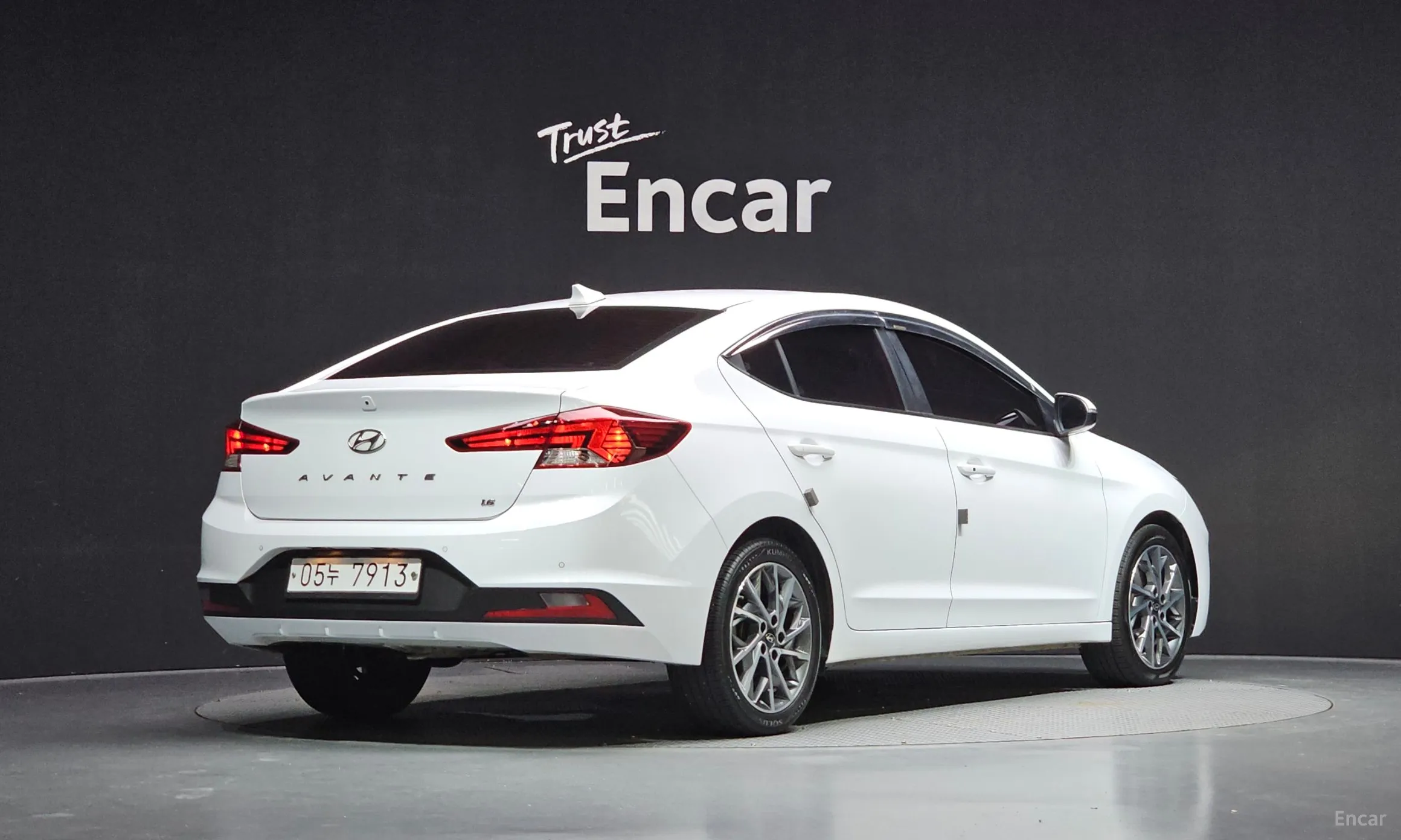 Hyundai Avante AD