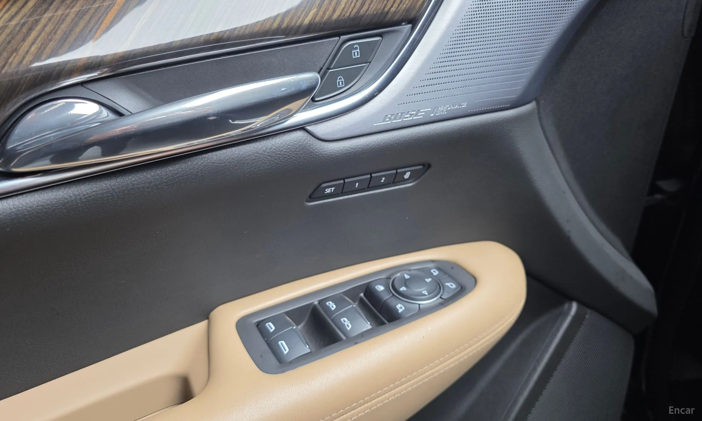 Cadillac XT6 превью 19