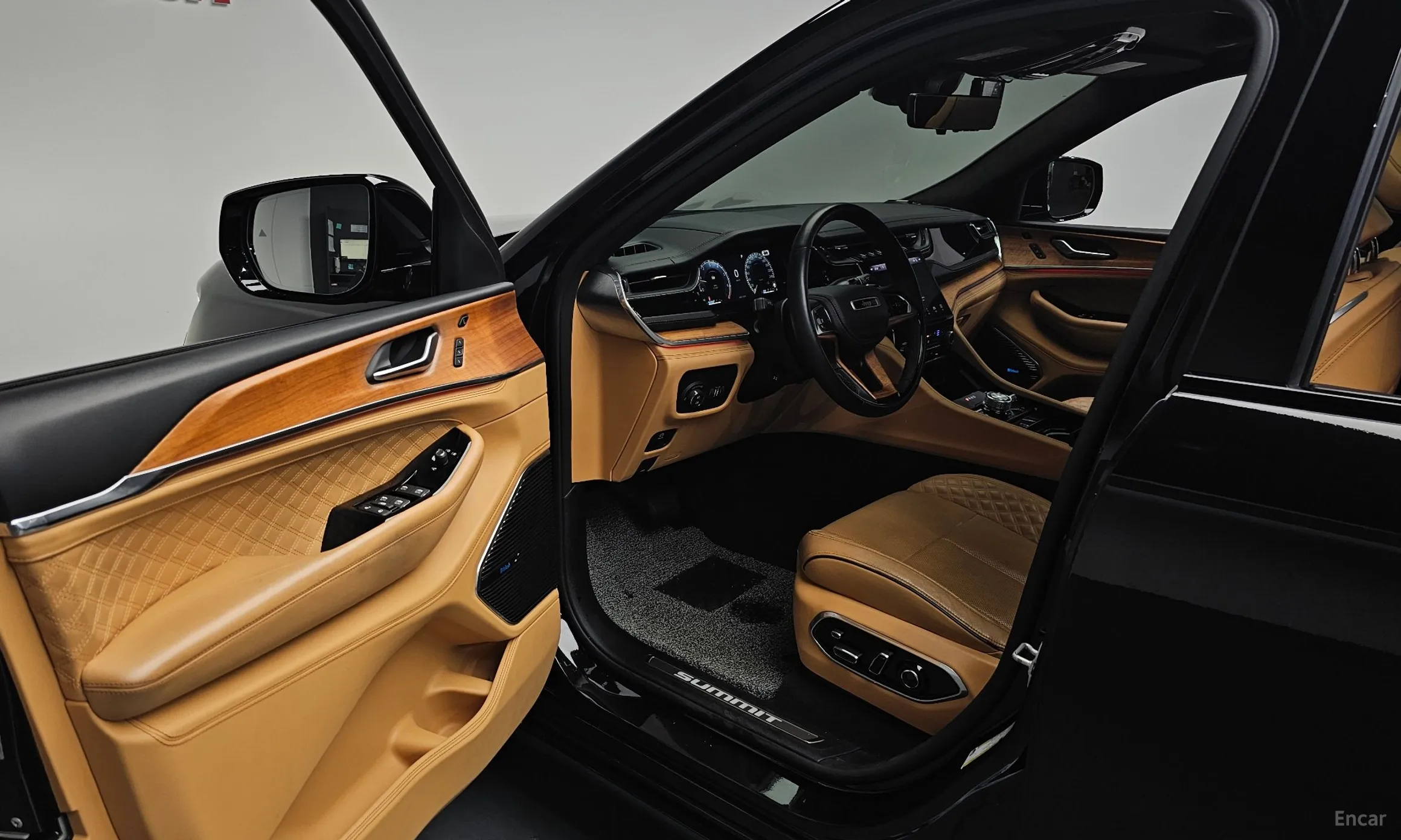 Jeep Grand Cherokee (WL) превью 10