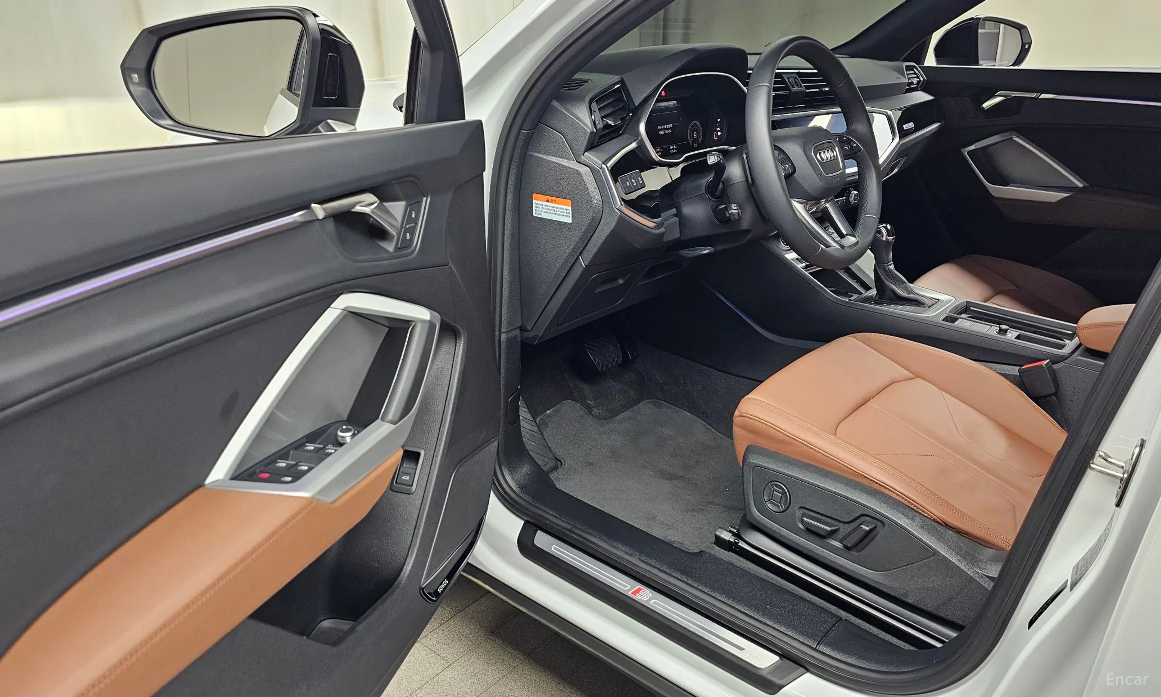Audi Q3 (F3) превью 10