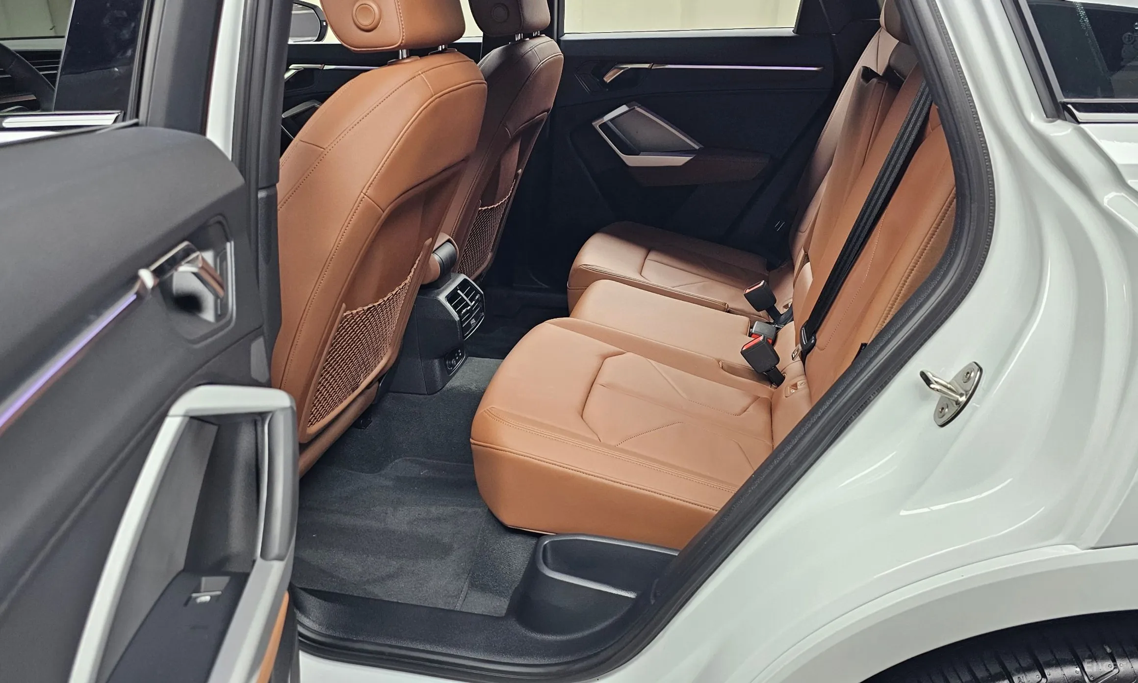 Audi Q3 (F3) превью 11