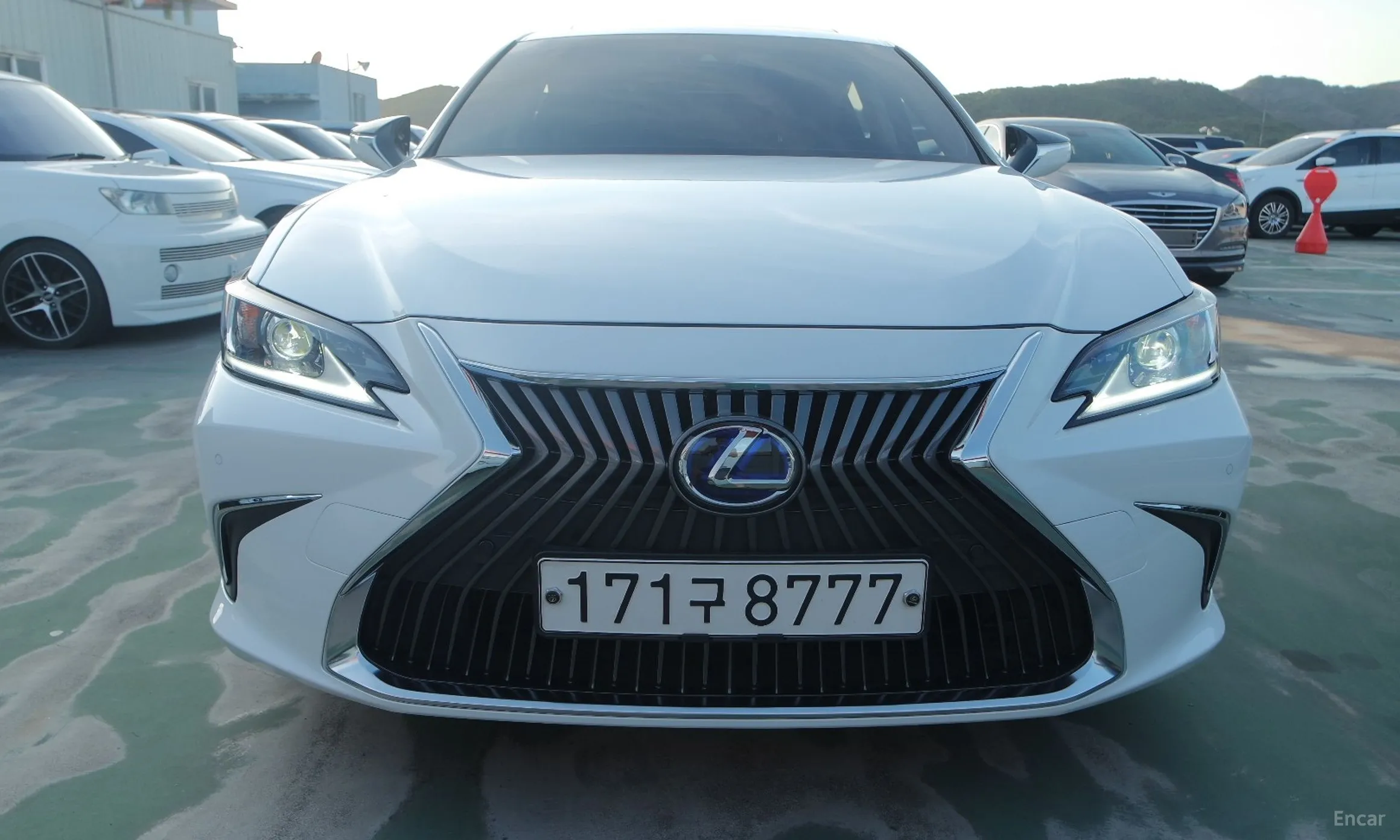 Lexus ES300h 7th Generation превью 3
