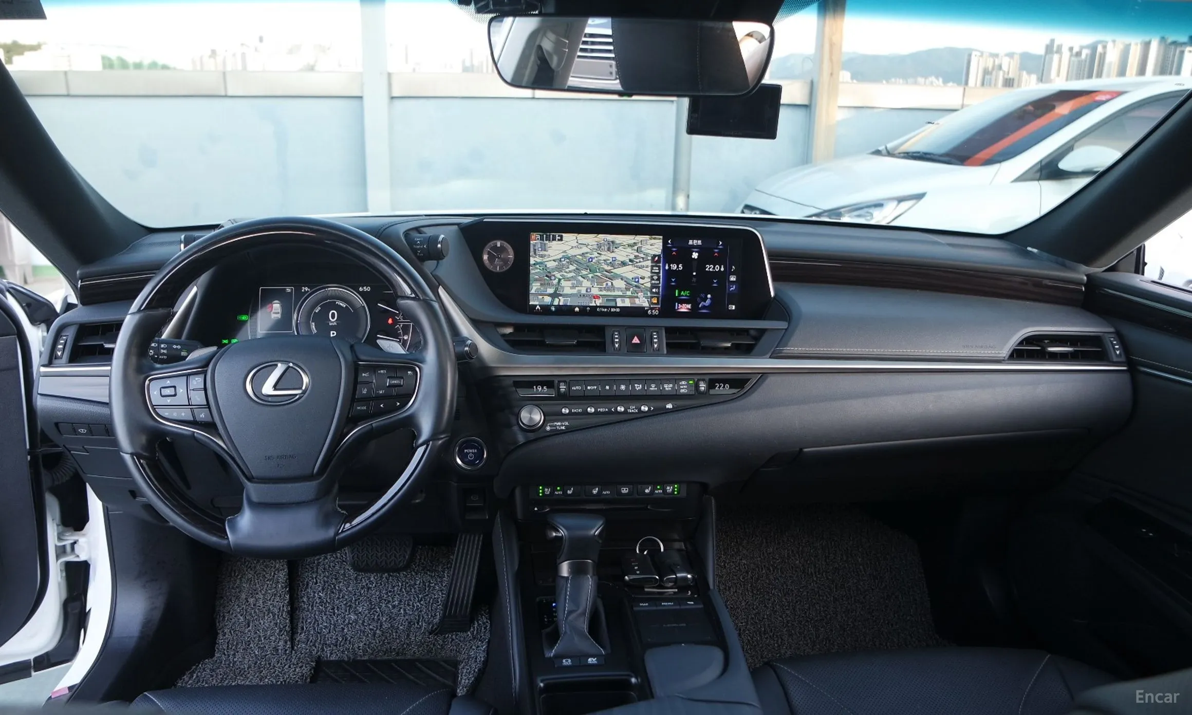 Lexus ES300h 7th Generation превью 7