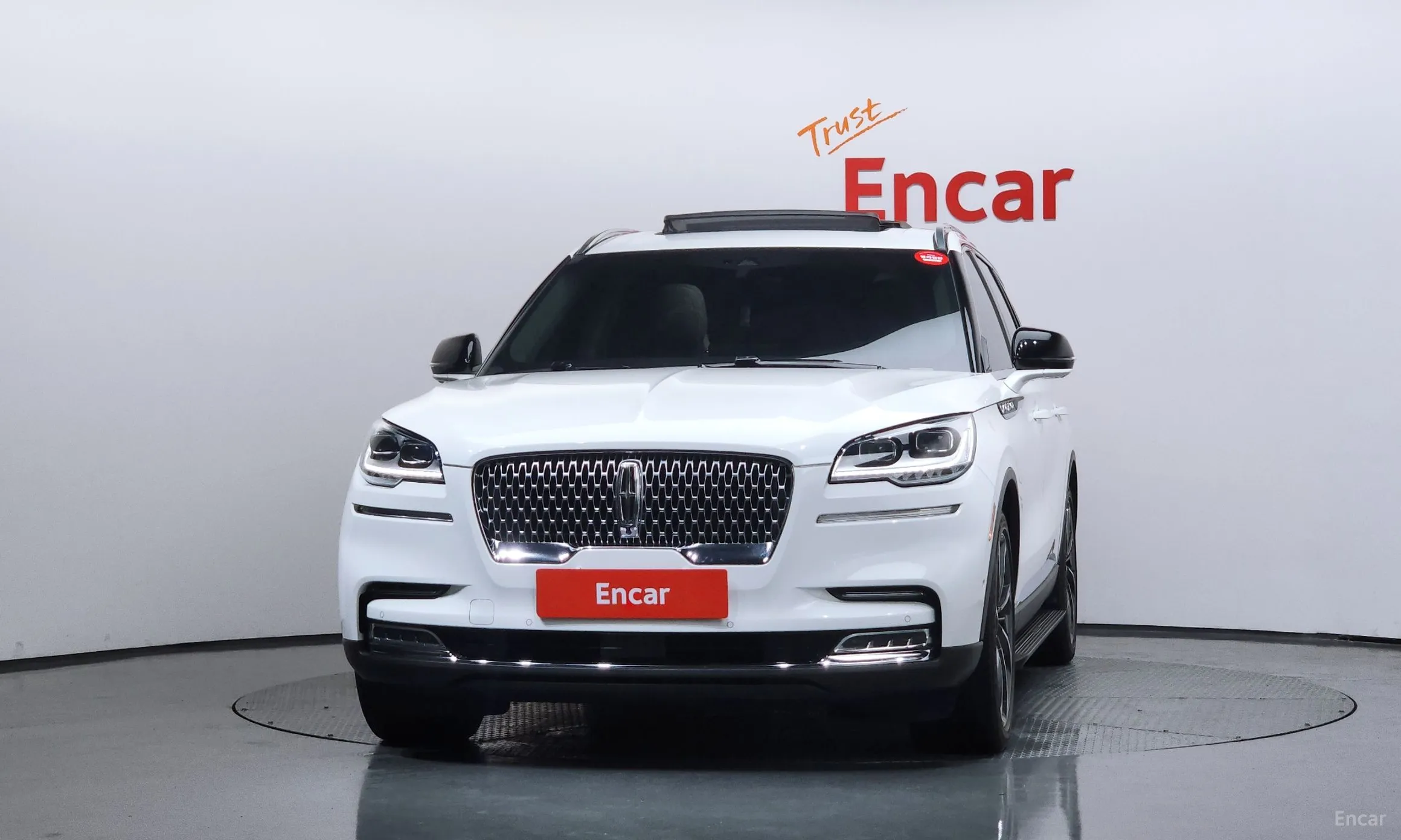 Lincoln Aviator 2nd Generation превью 3